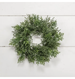 10" Cedar Wreath