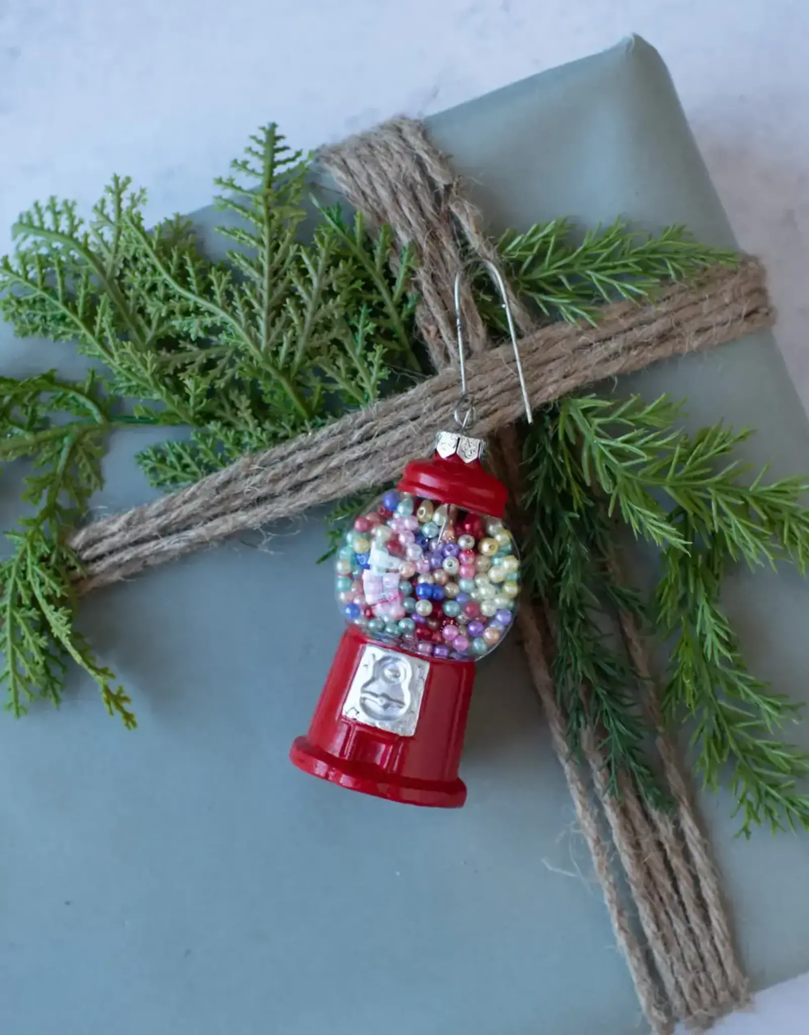 3.75" Bubble Gum Machine Ornament