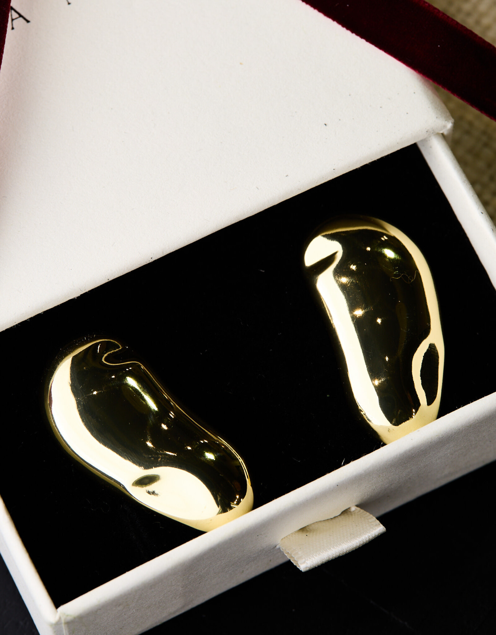 Oversized Studs, 5