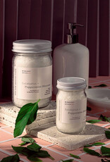 Eucalyptus and Peppermint Blossom Bath Soak 4 oz