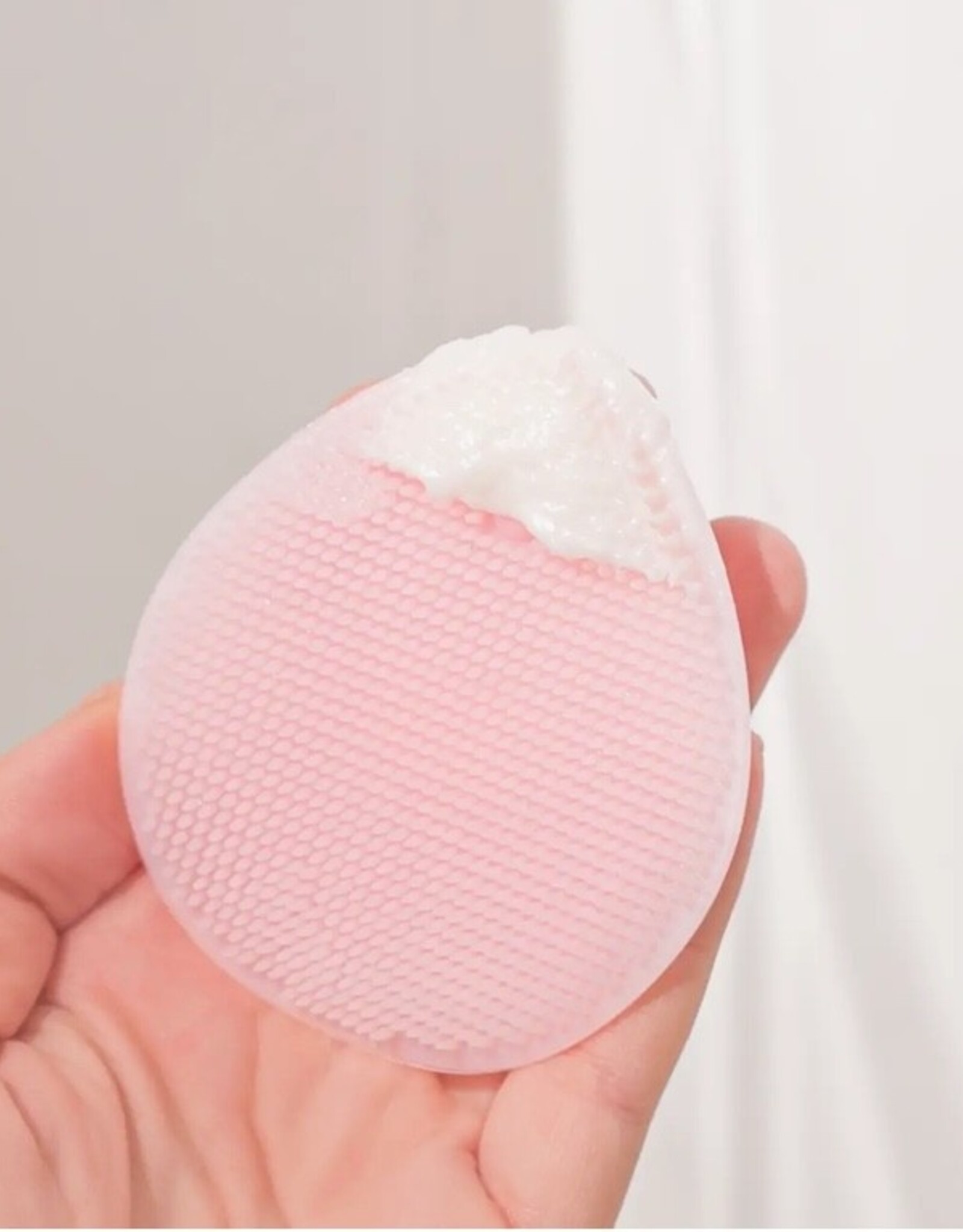 The Cleansing Mitt