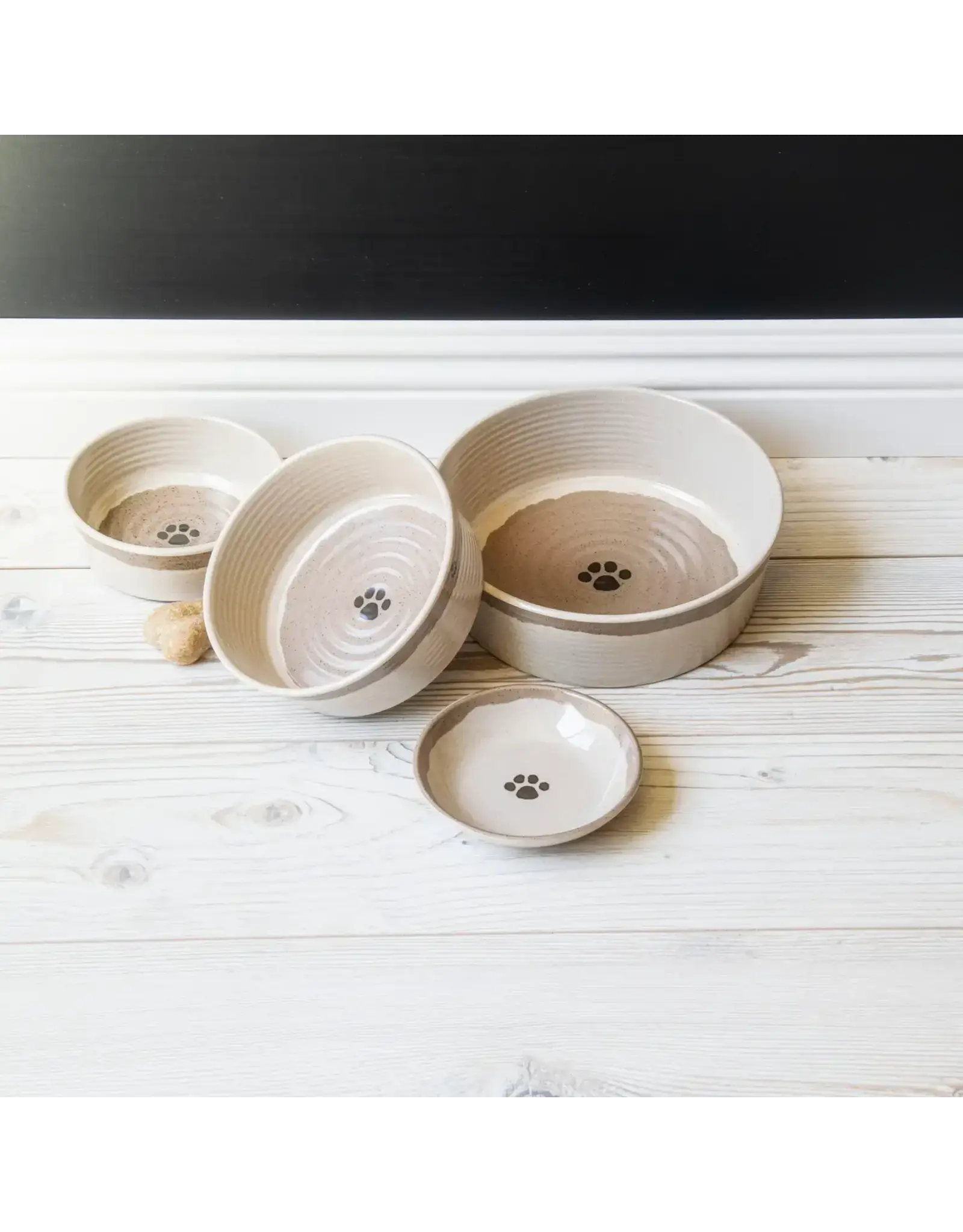 Rustic Paw Pet Bowl