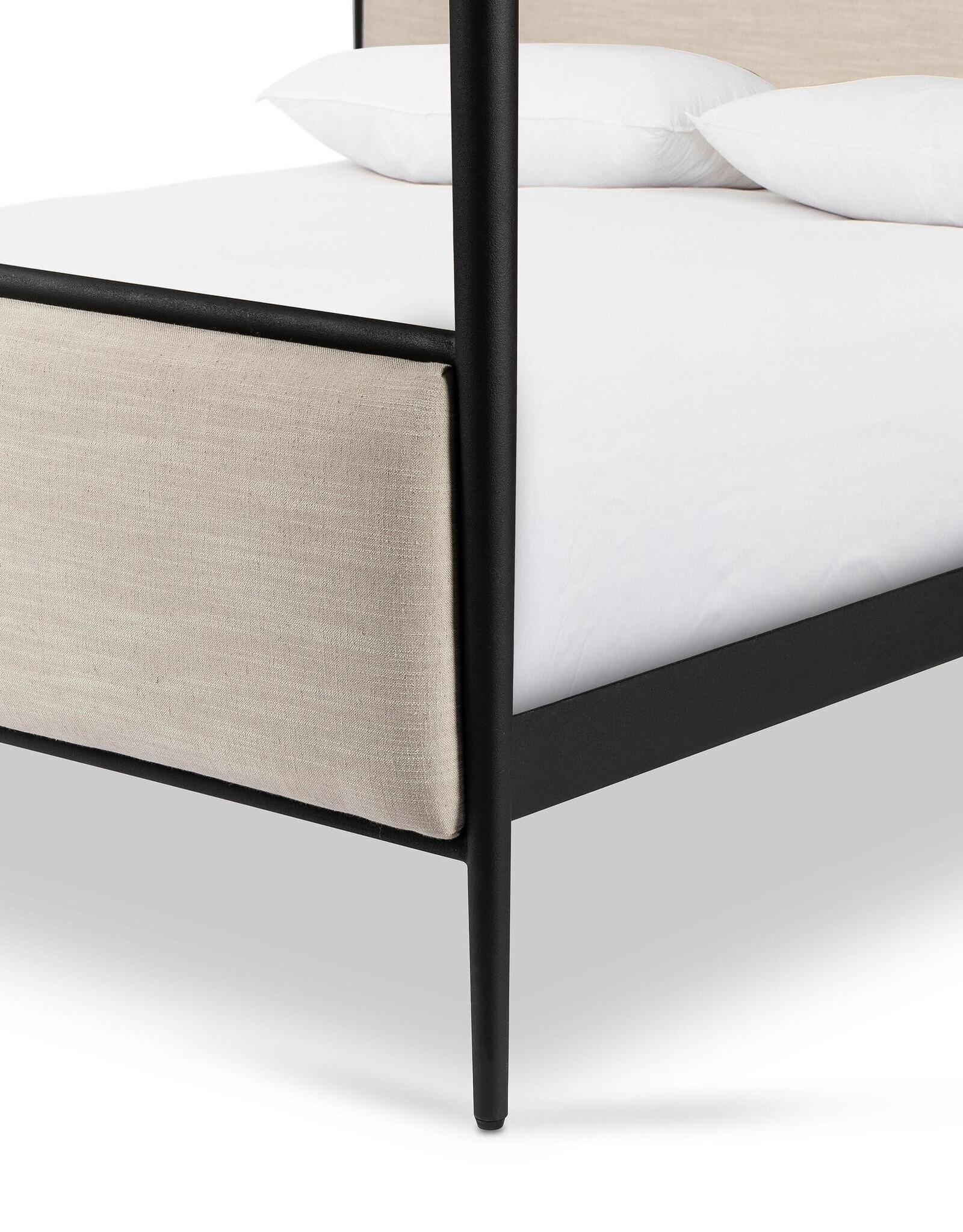 Xander Canopy Bed in Savoy Parchment