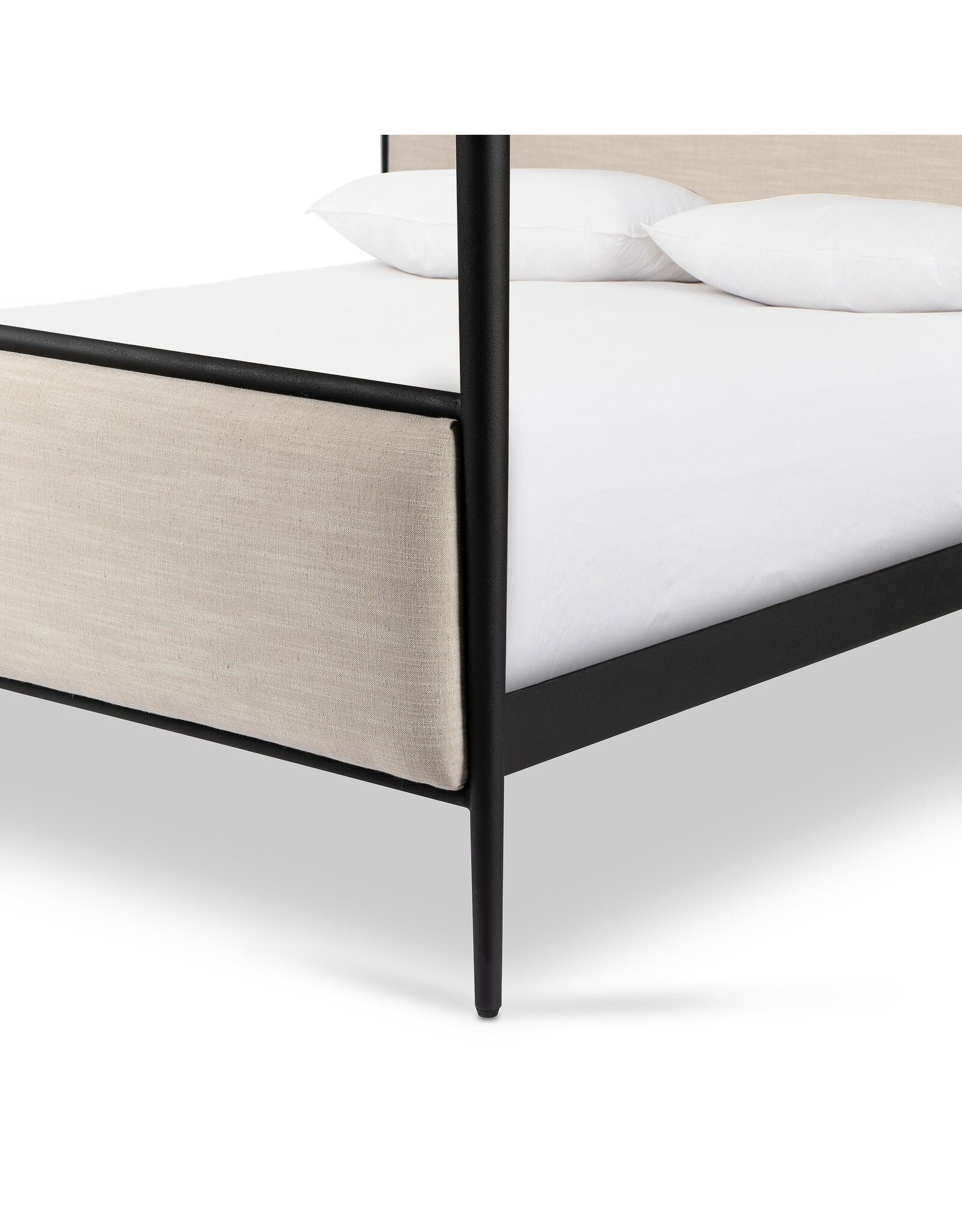 Xander Canopy Bed in Savoy Parchment
