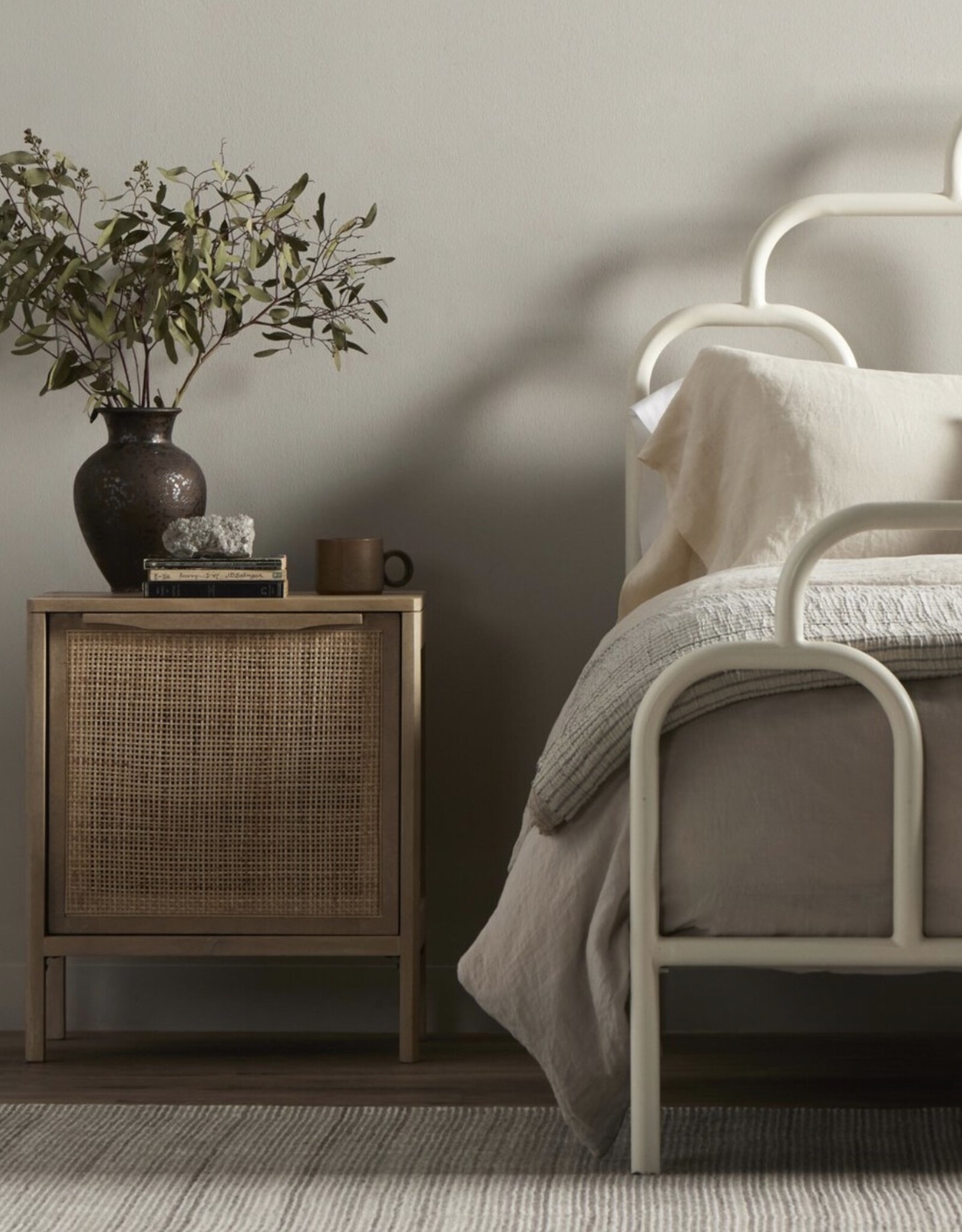 Sydney Left Nightstand in Natural