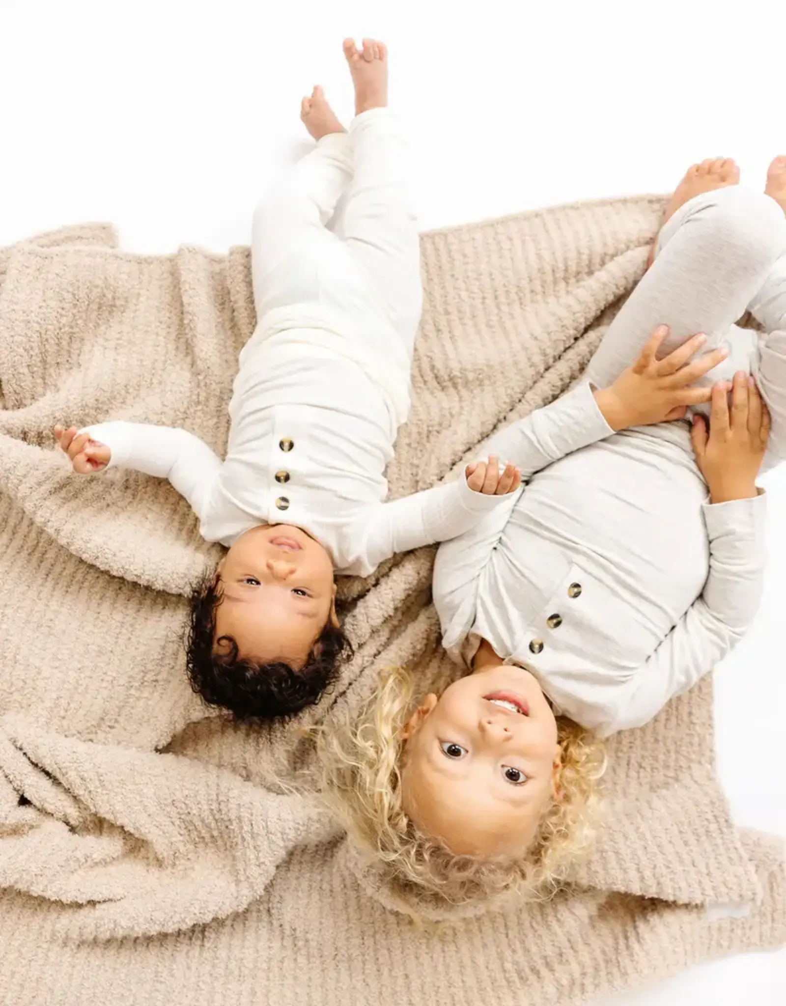 Chenille Blanket - Oatmilk