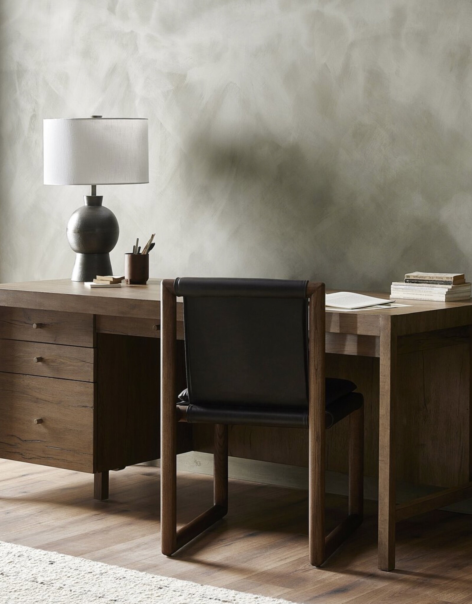 Suspension Desk