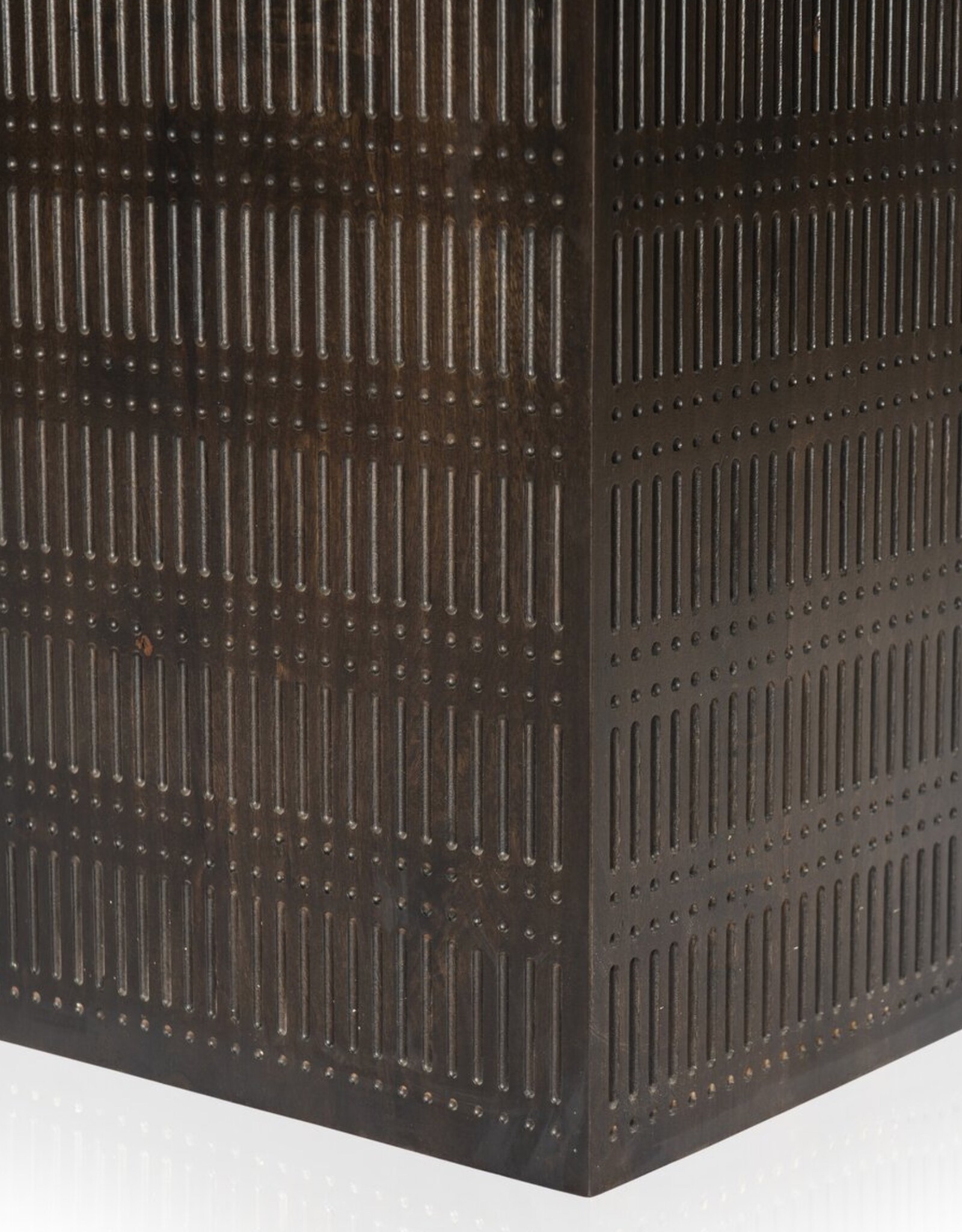 Kelby Dining Table