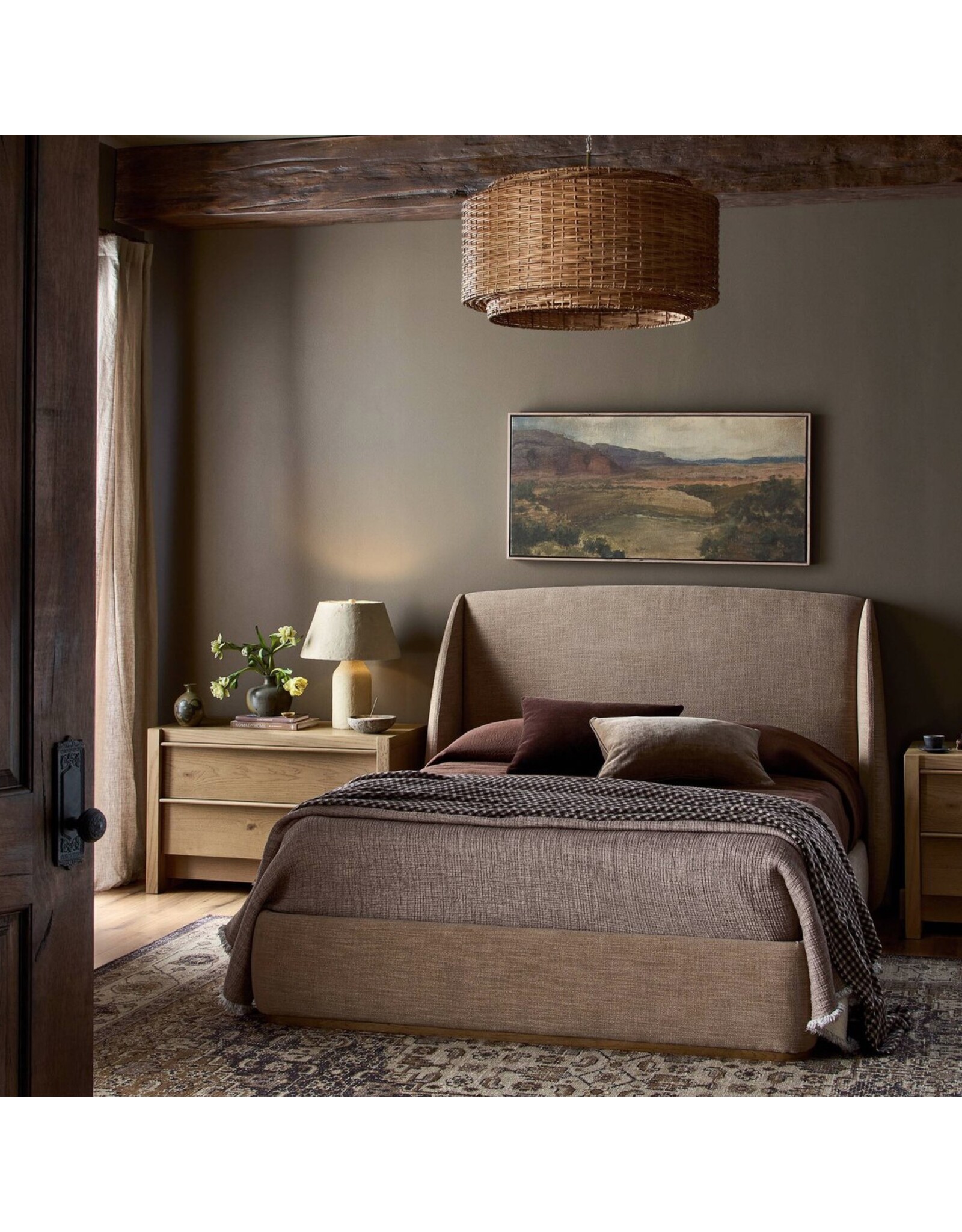 Maeve Upholstered King Bed