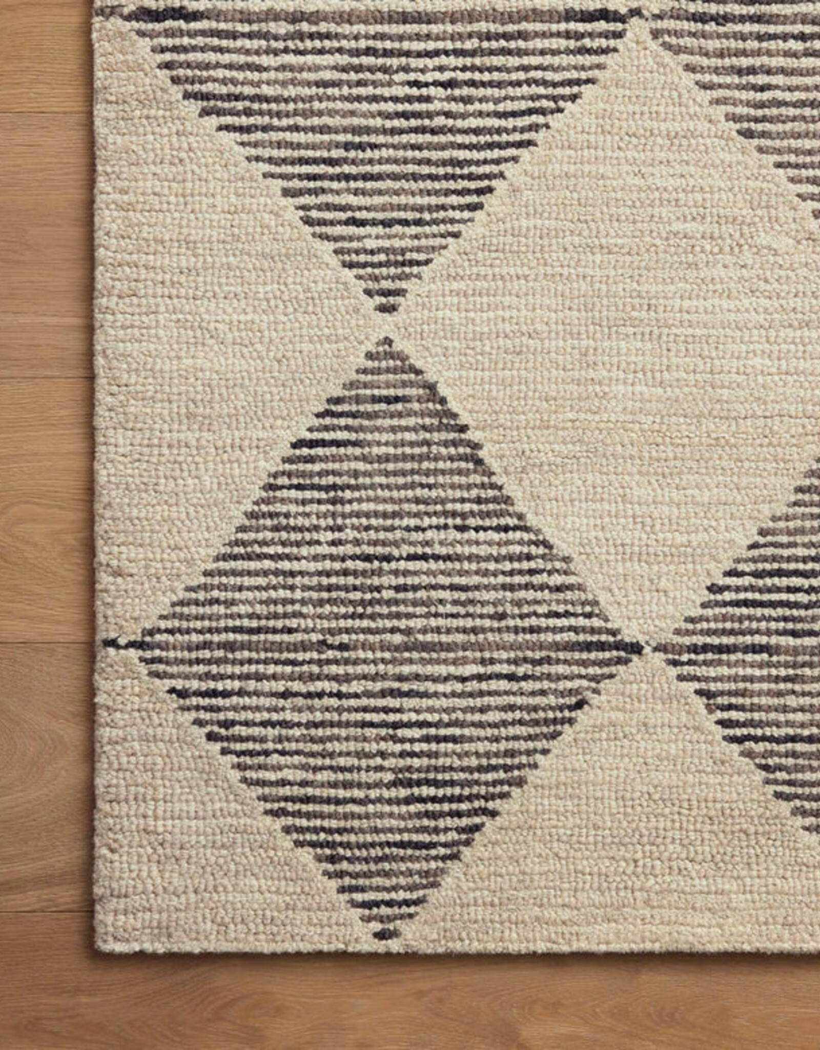 Chris Loves Julia x Loloi Francis Rug FRA-01 - Beige / Charcoal