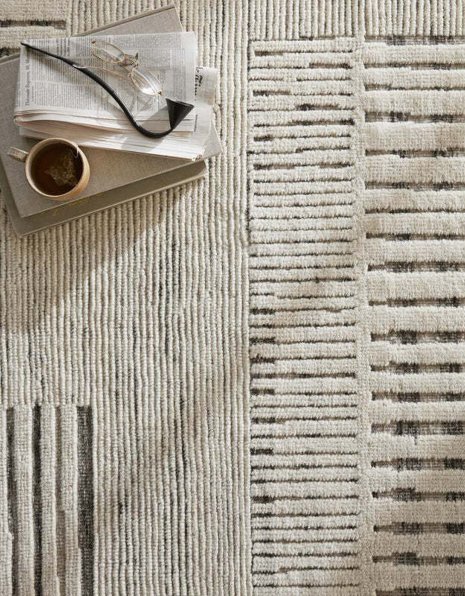 Carrier & Company × Loloi Moore Rug MOE-2 Dove/Ivory