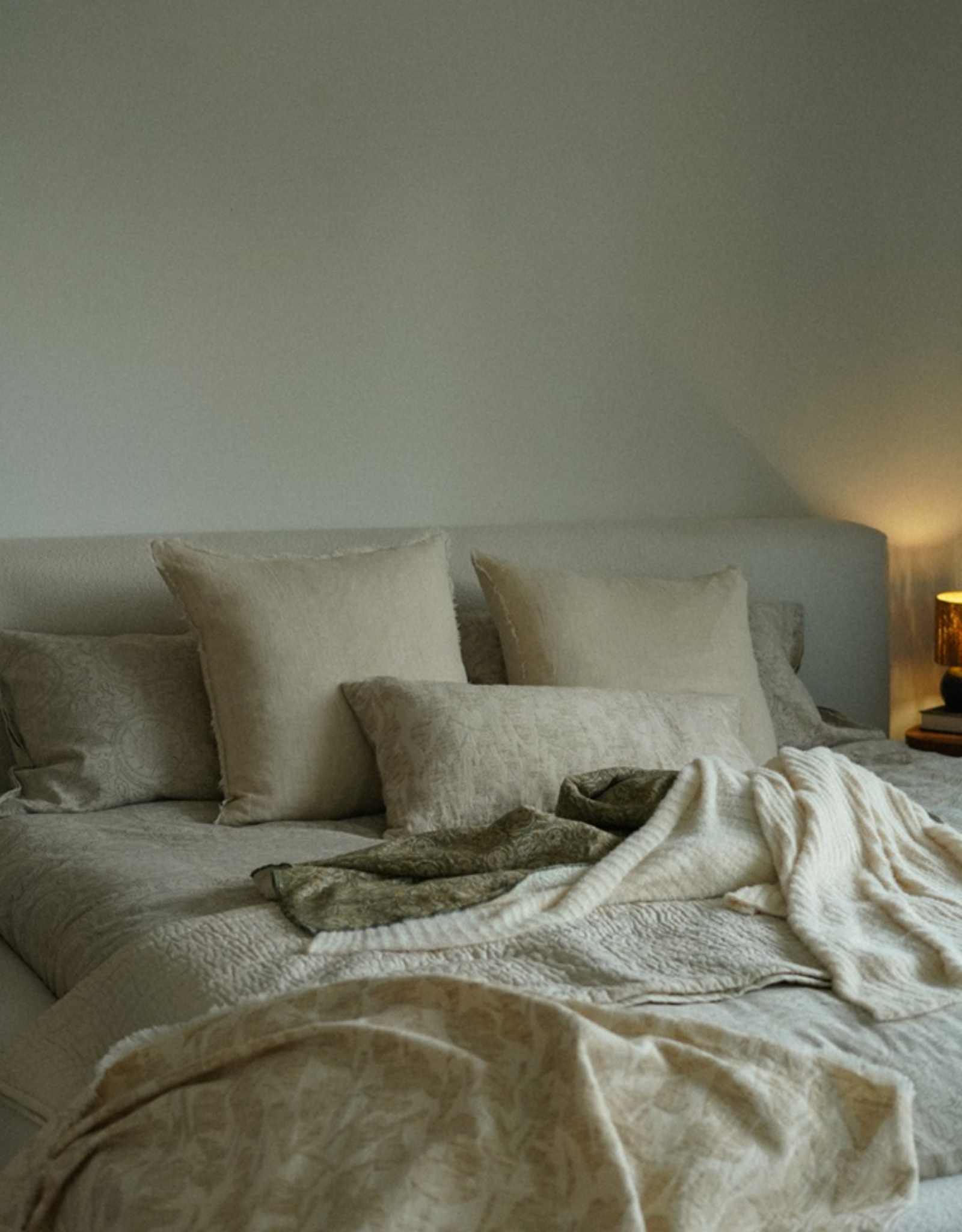 Meadow Bed Blanket
