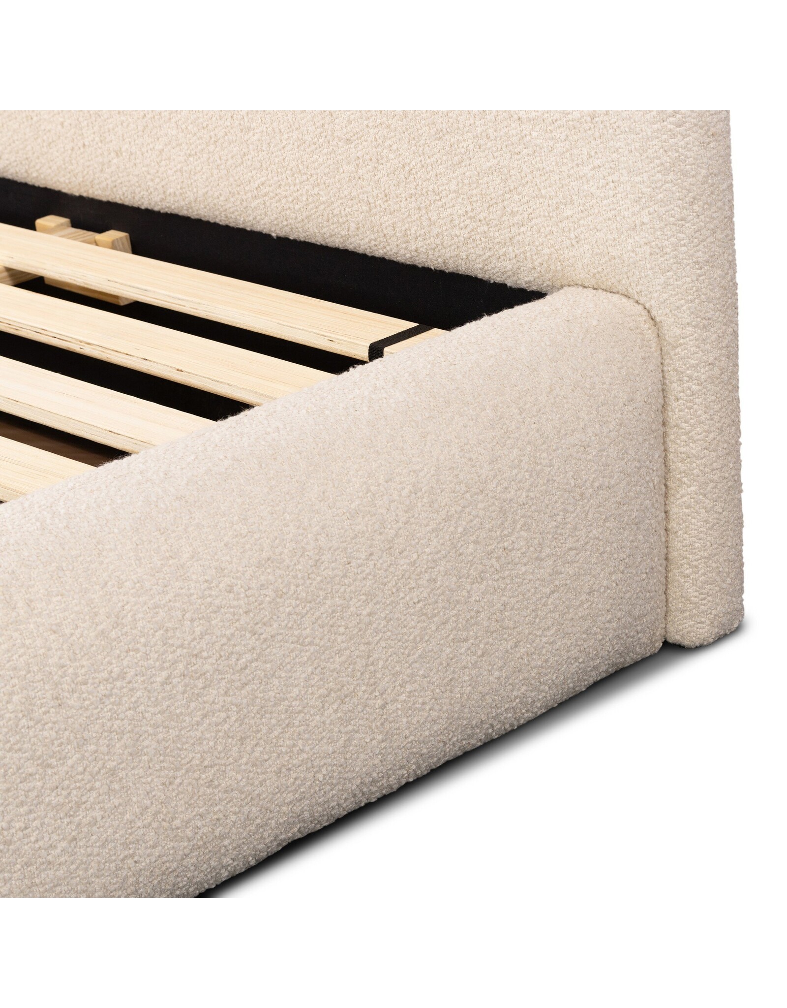 Quincy Bed in Lisbon Cream -King