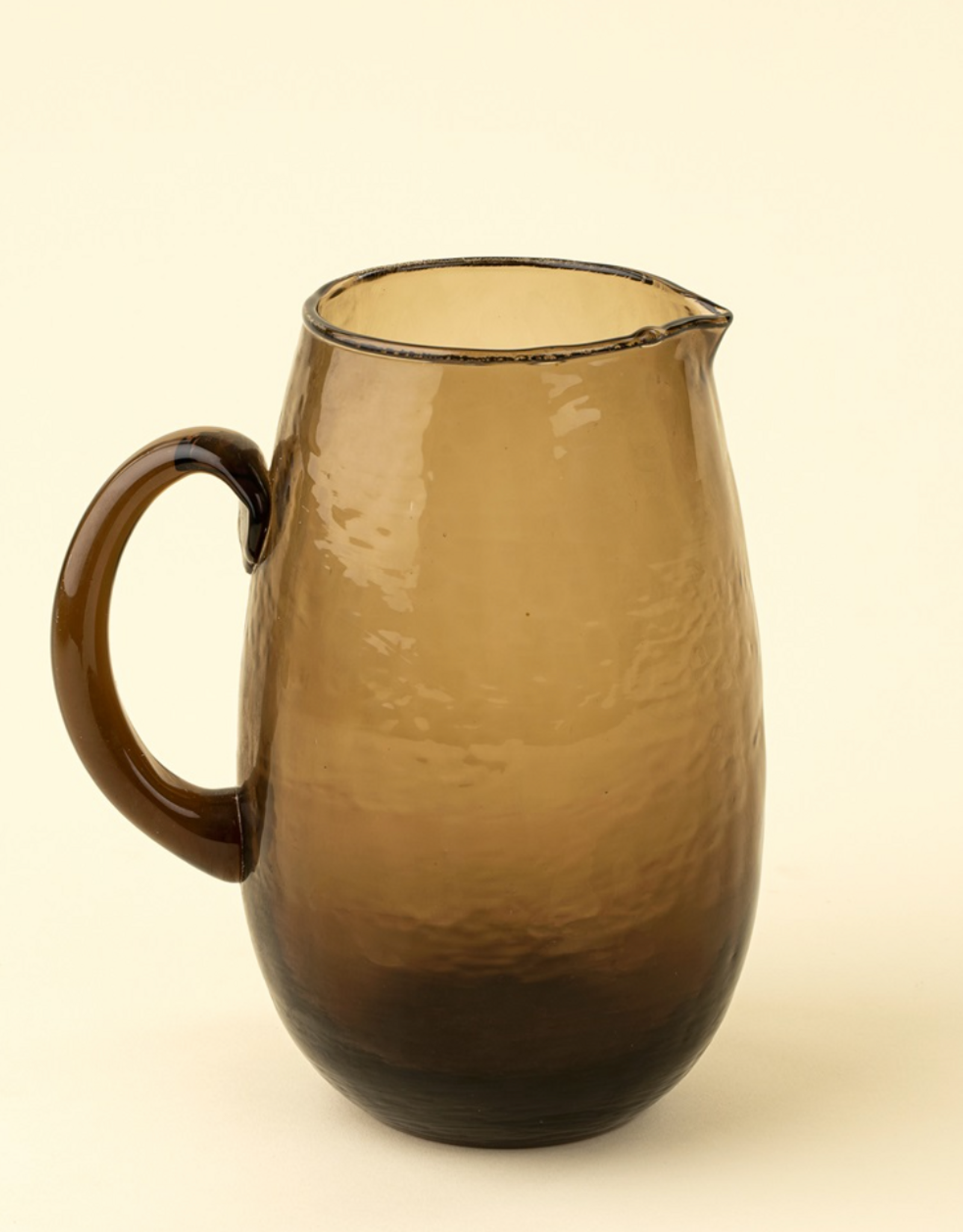 Madura Pitcher, Earth