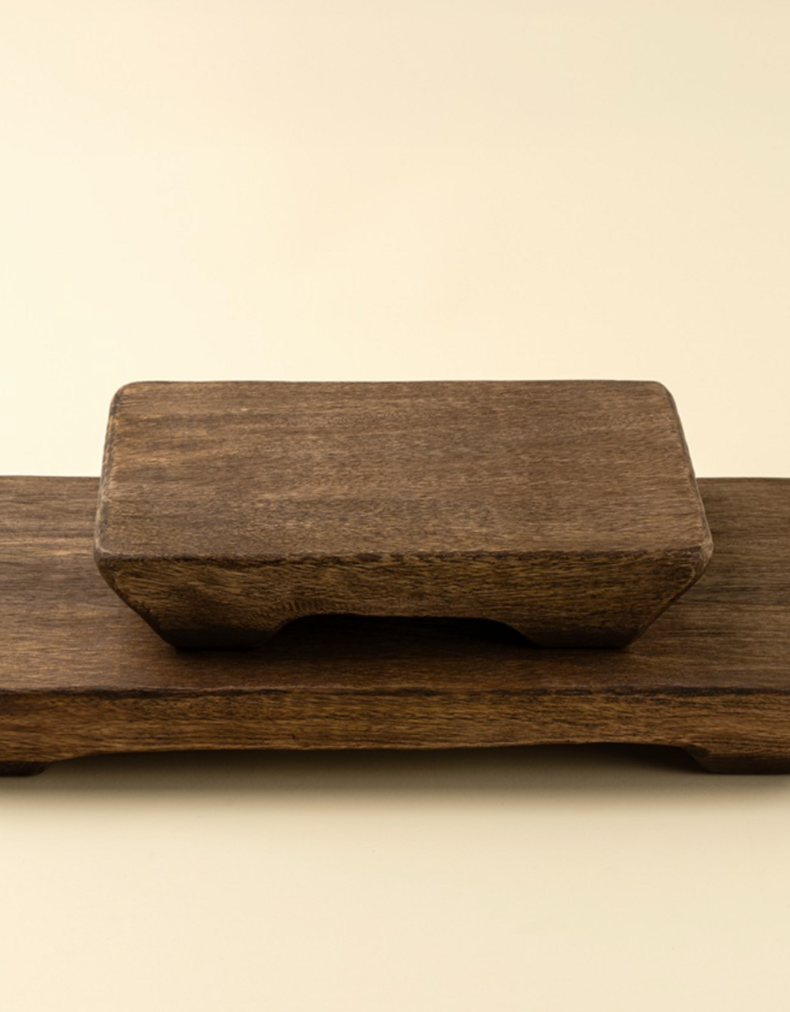 Briar Pedestal Tray