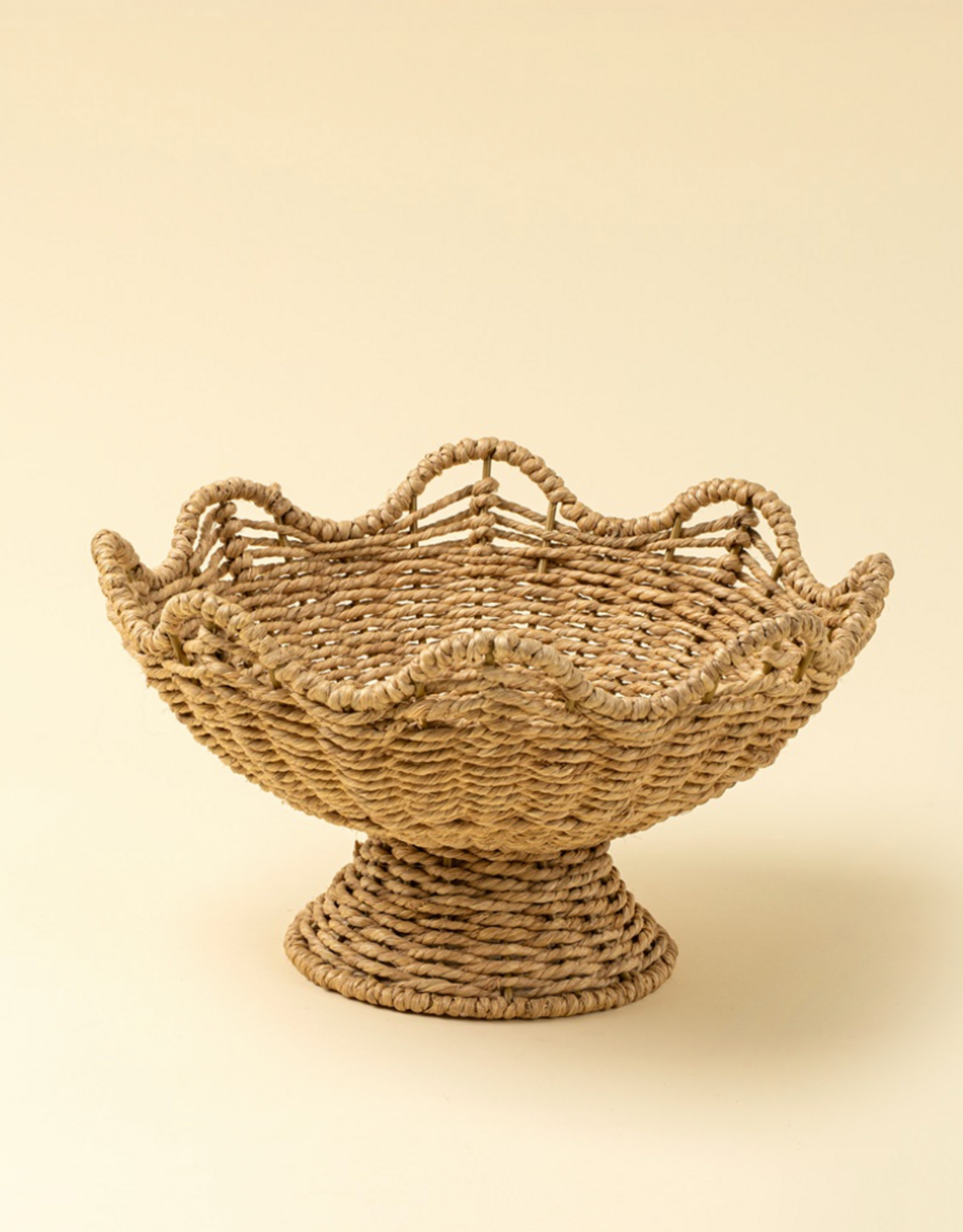 Cleo Scalloped Fruit Basket