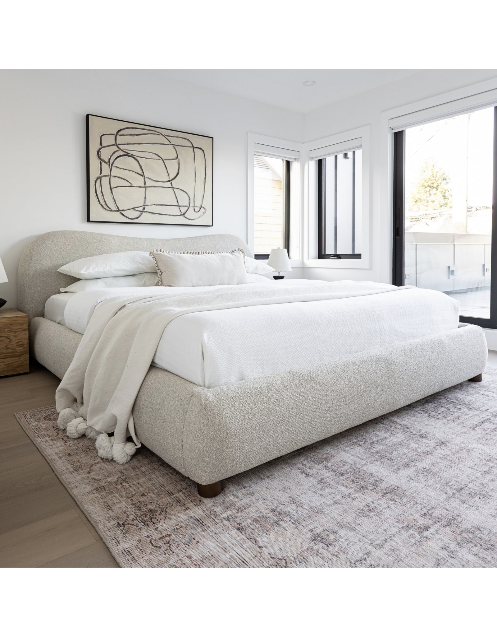 Fox King Bed in Cream