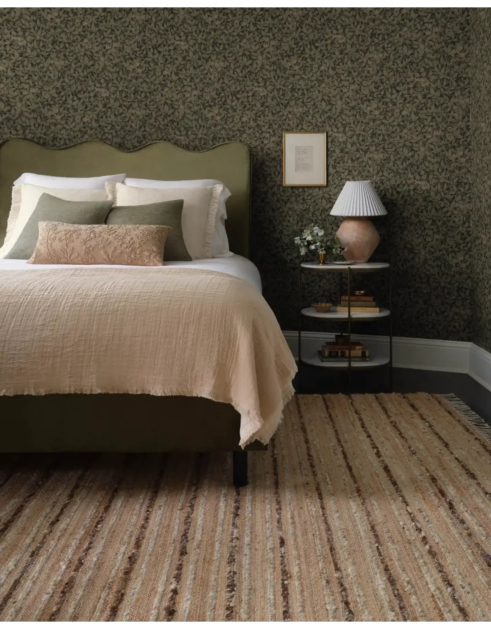 Magnolia Home by Joanna Gaines × Loloi Nico Rug NIC-01 Natural / Bark