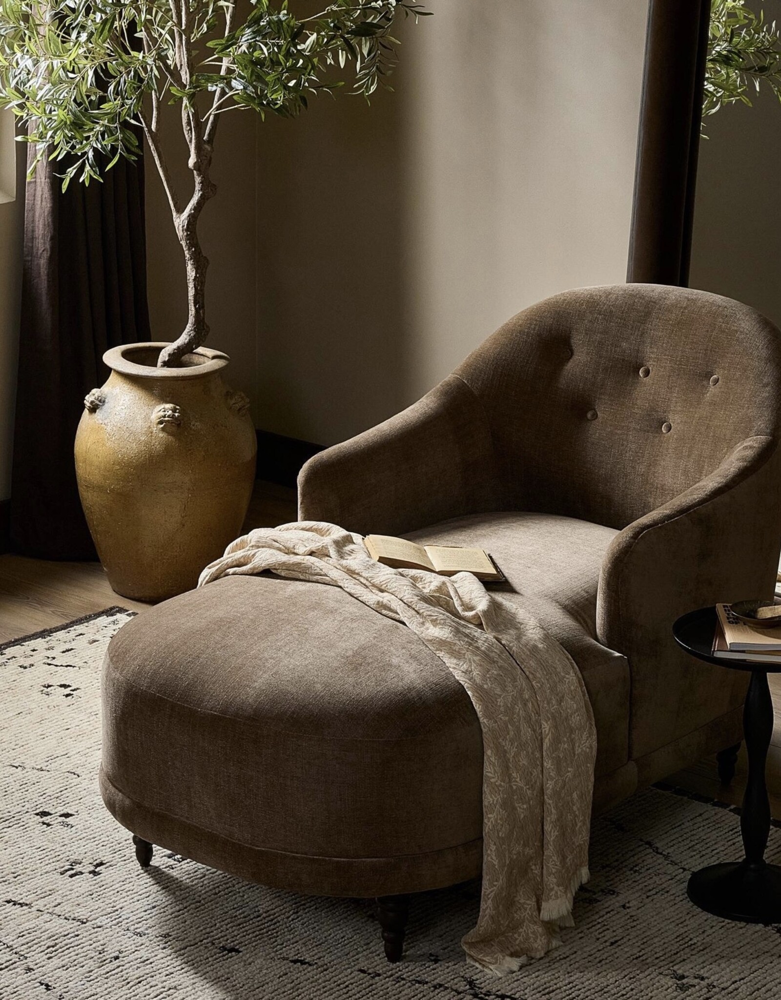 Marnie Chaise Lounge in Altair Mushroom