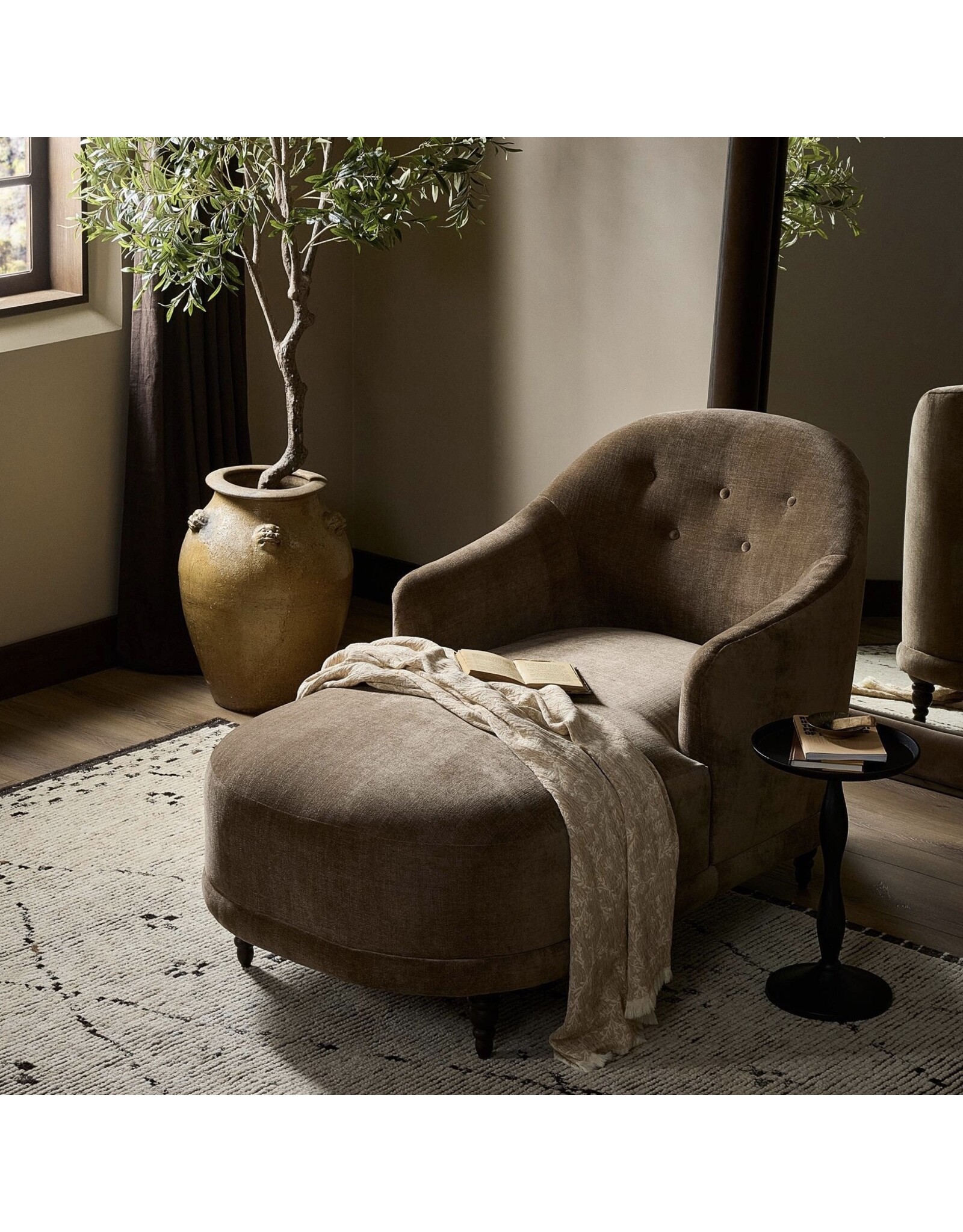 Marnie Chaise Lounge in Altair Mushroom