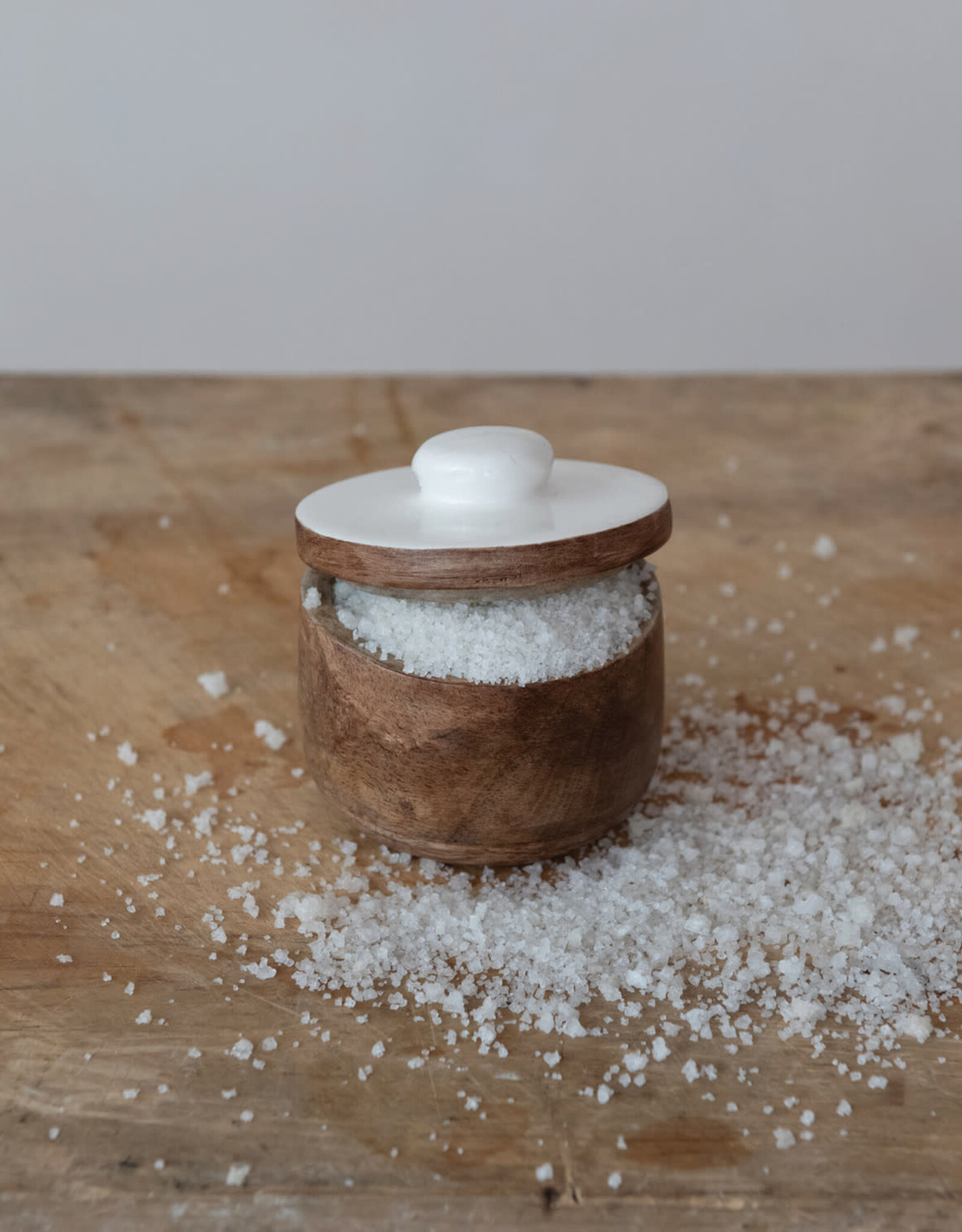 Mango Wood Pinch Pot w/ Enameled Lid, Natural & White
