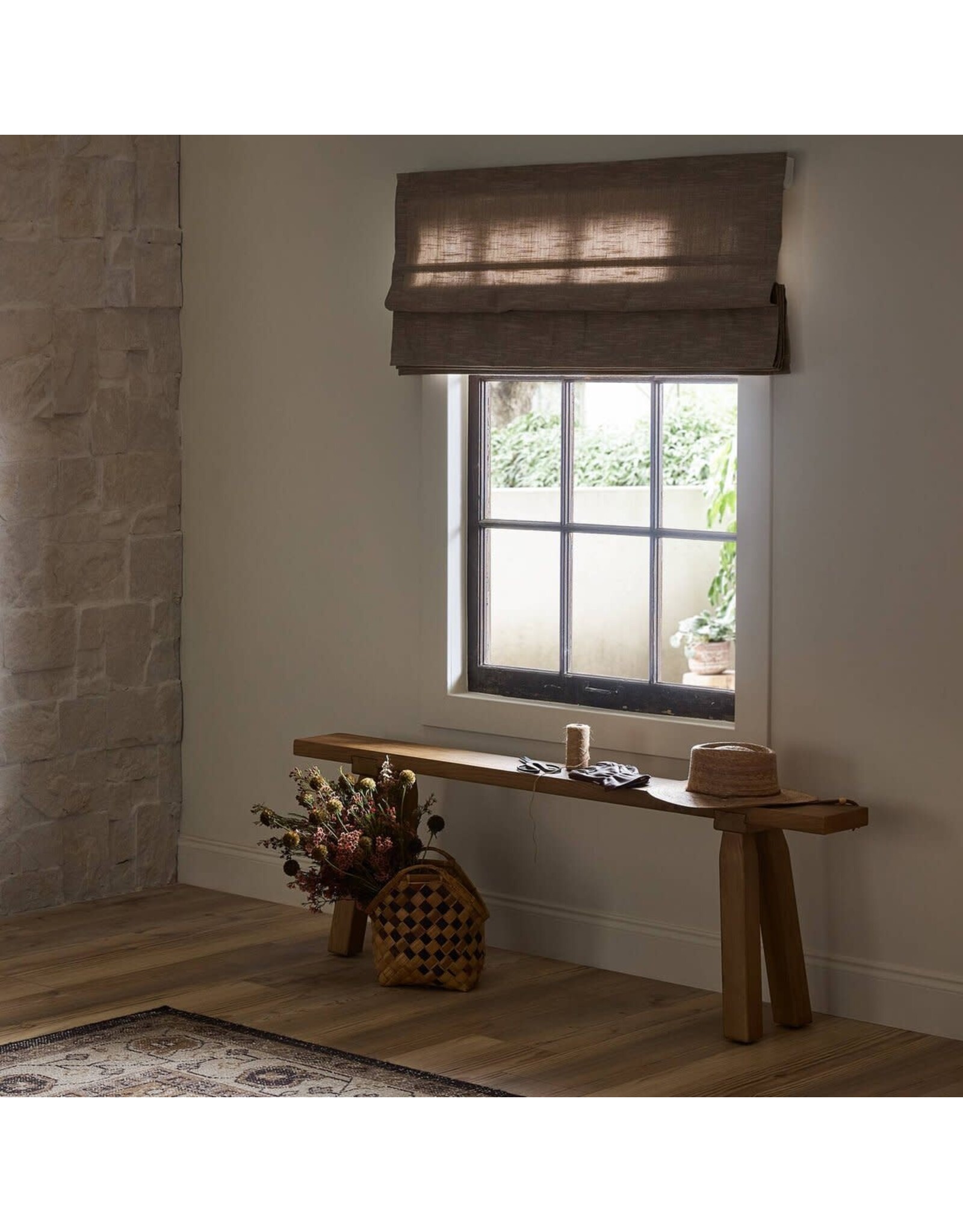 Lahana Accent Bench