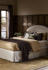 Oasley Slipcover King Bed inSavoy Parchment