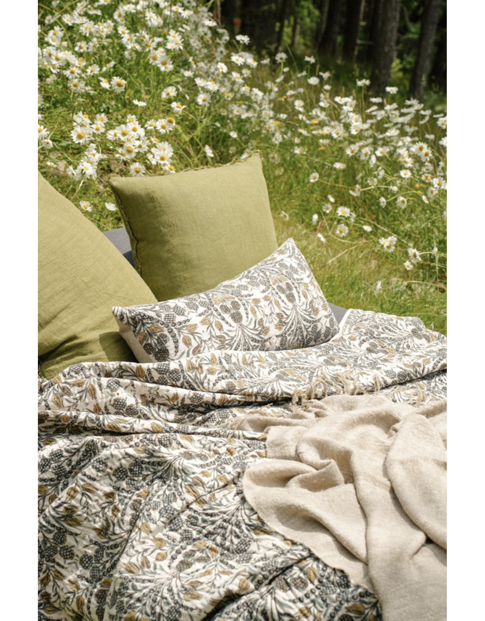 Tropicana Kantha Bed Blanket
