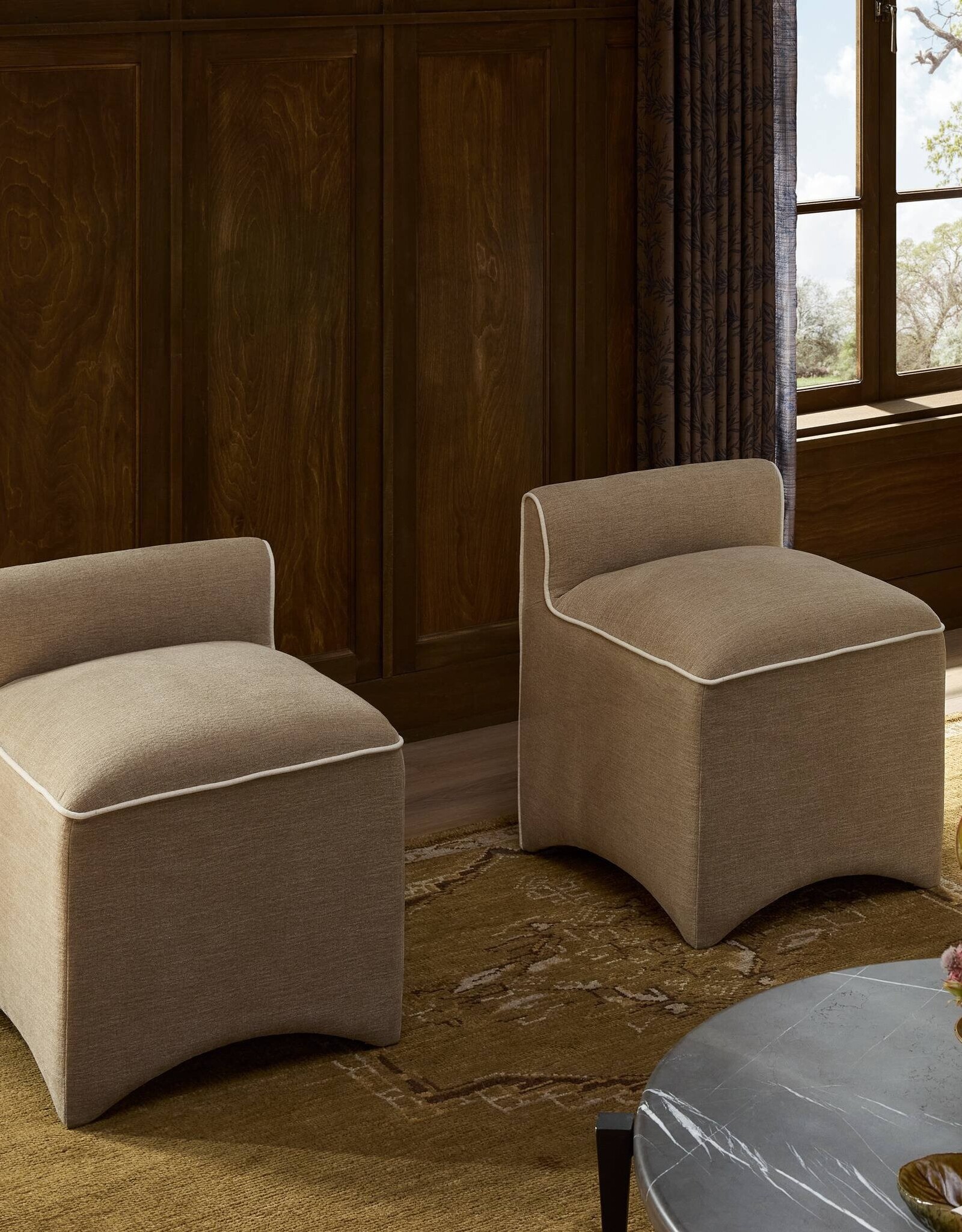 Allonia Accent Stool