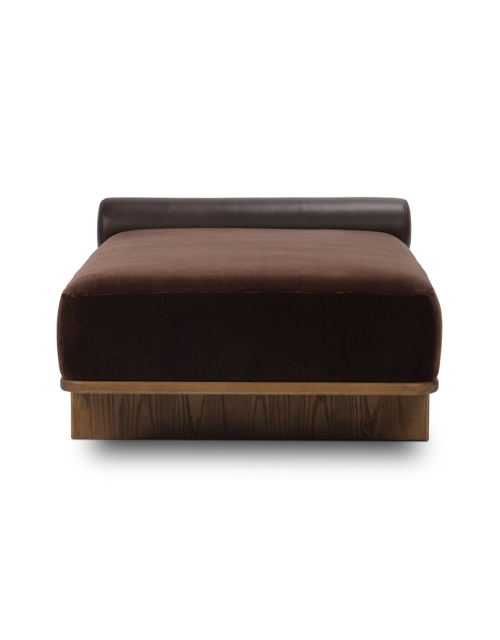 Teia Chaise, Monte Chocolate