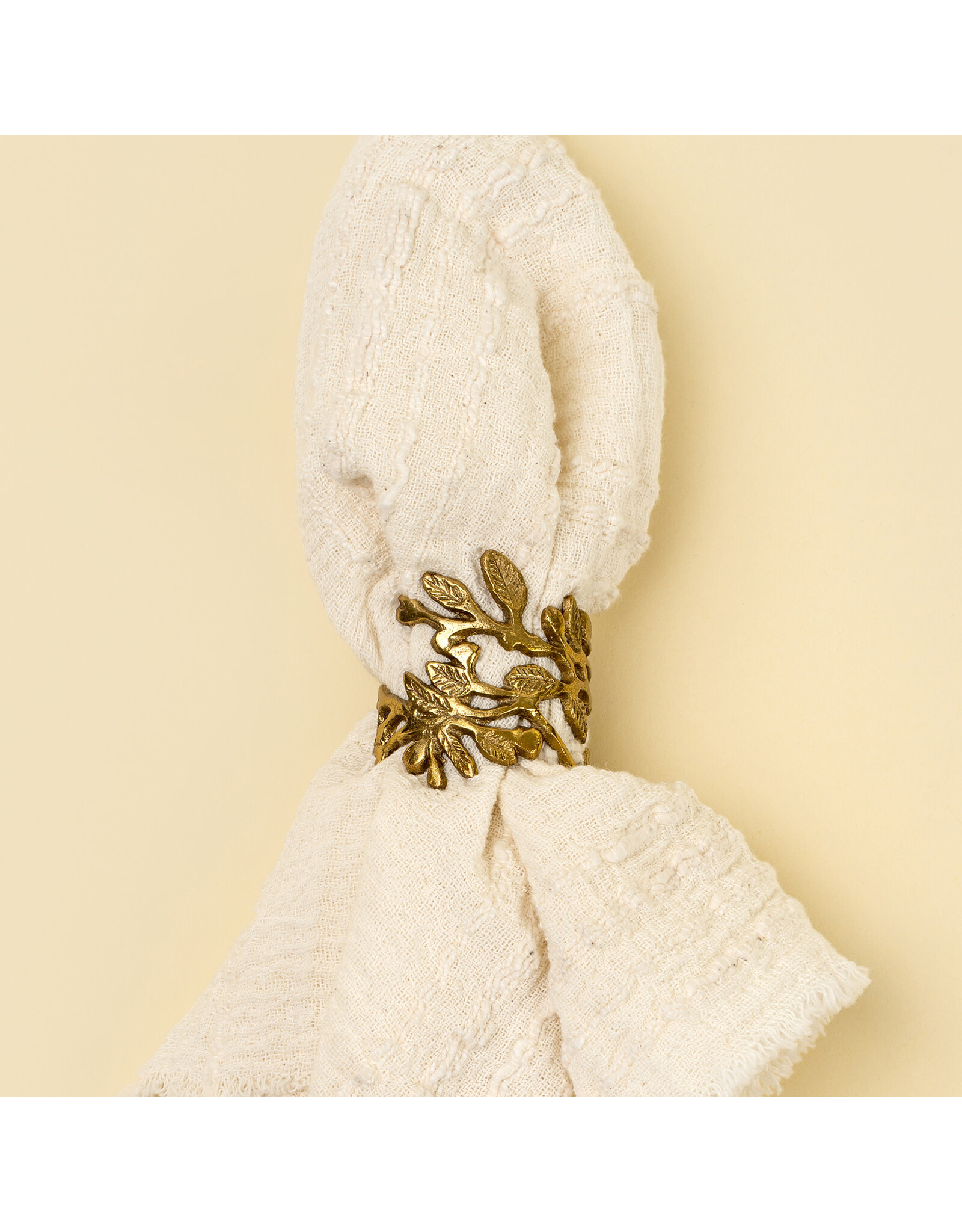 Winterberry Brass Napkin Ring