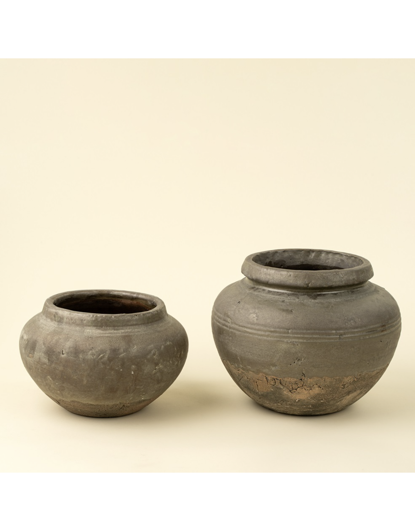 Relic Terracotta Vase S