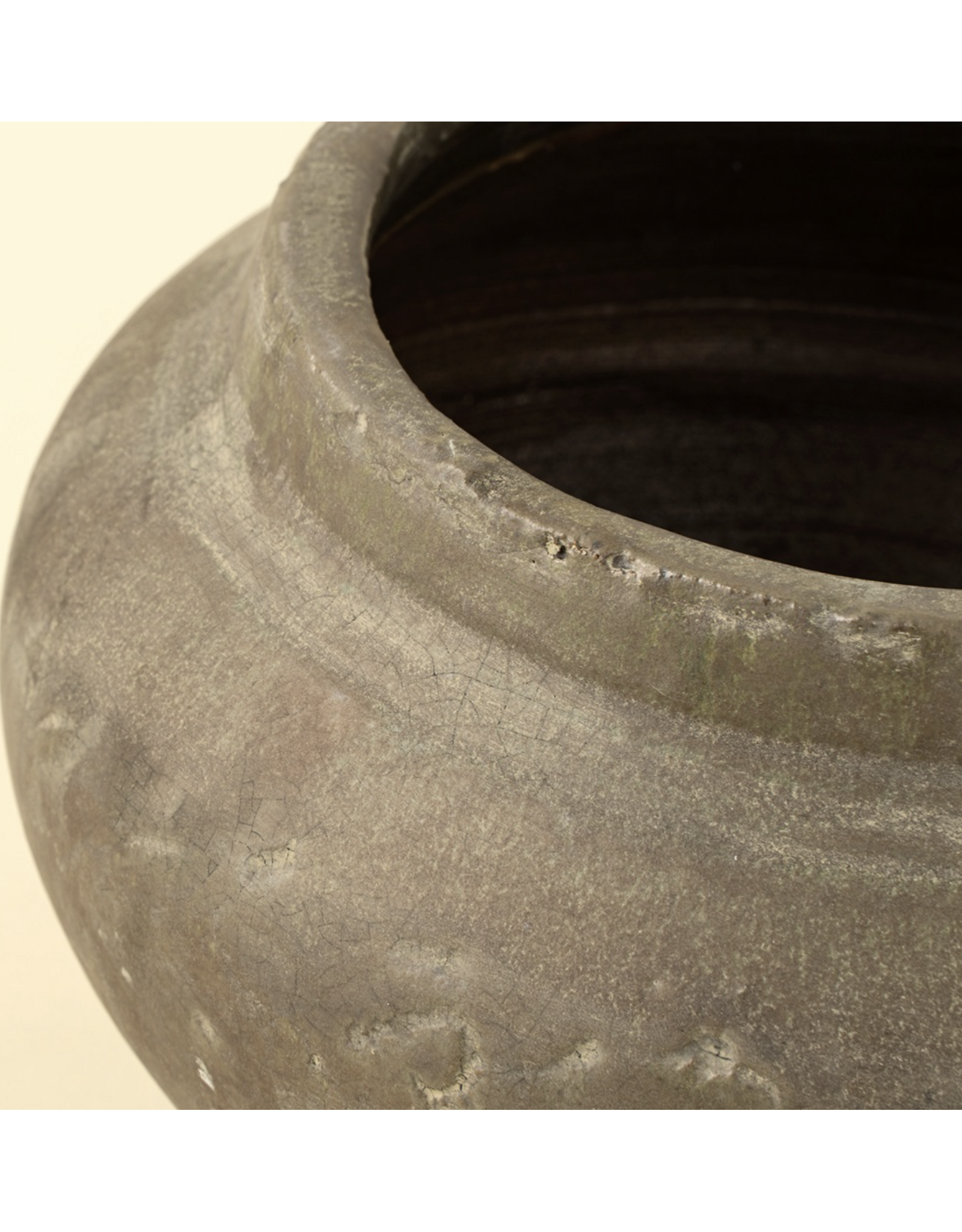 Relic Terracotta Vase S