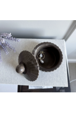 Fluted Pinch Bowl w/ Lid, Mocha Stone