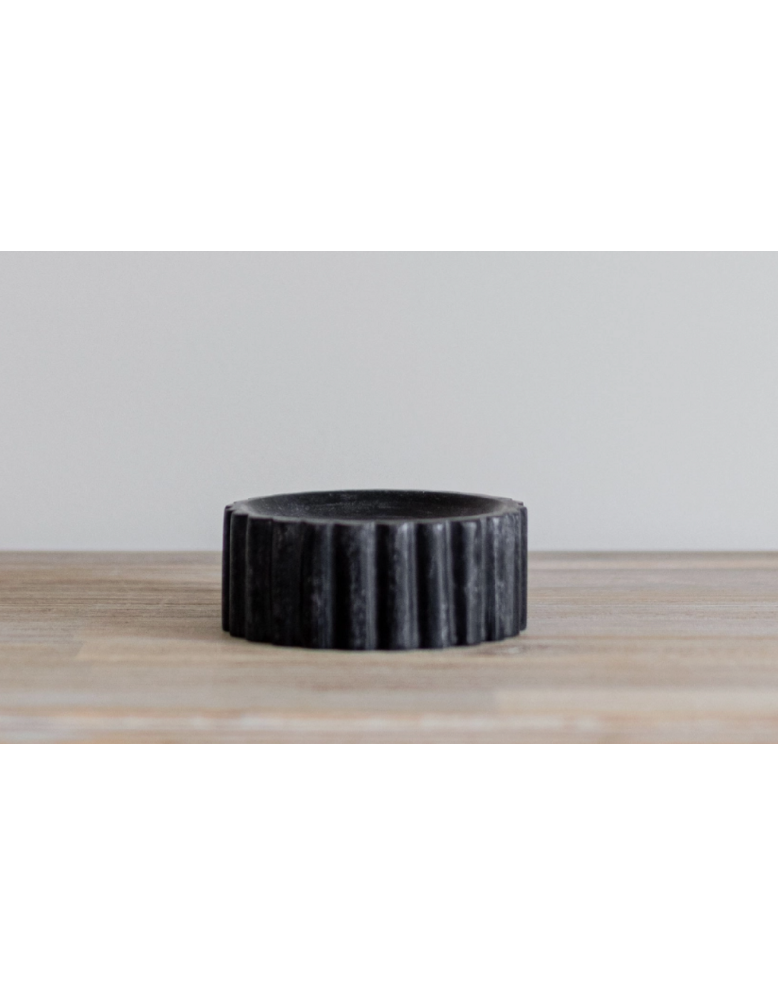 Fluted Soap Dish Black Marble