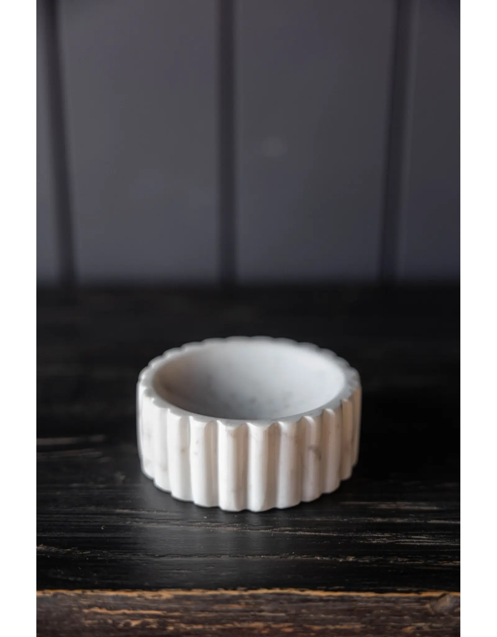 White Marble Fluted Soap Dish