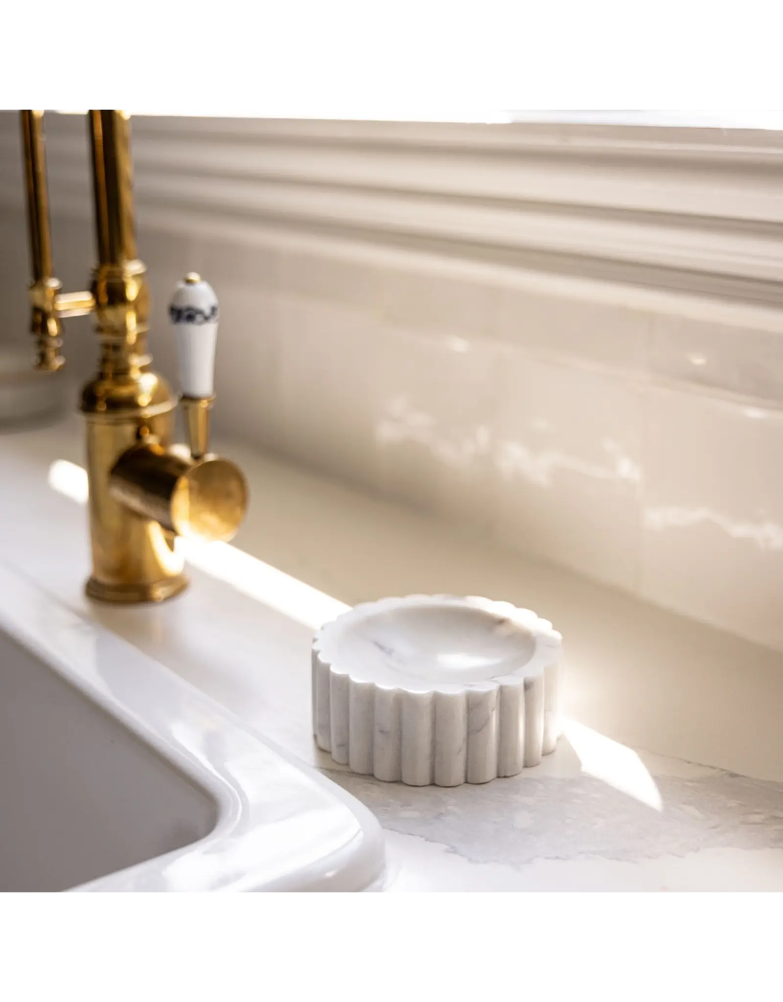 White Marble Fluted Soap Dish