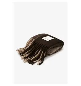 The Reykjavik Throw, Dark Earth Brown