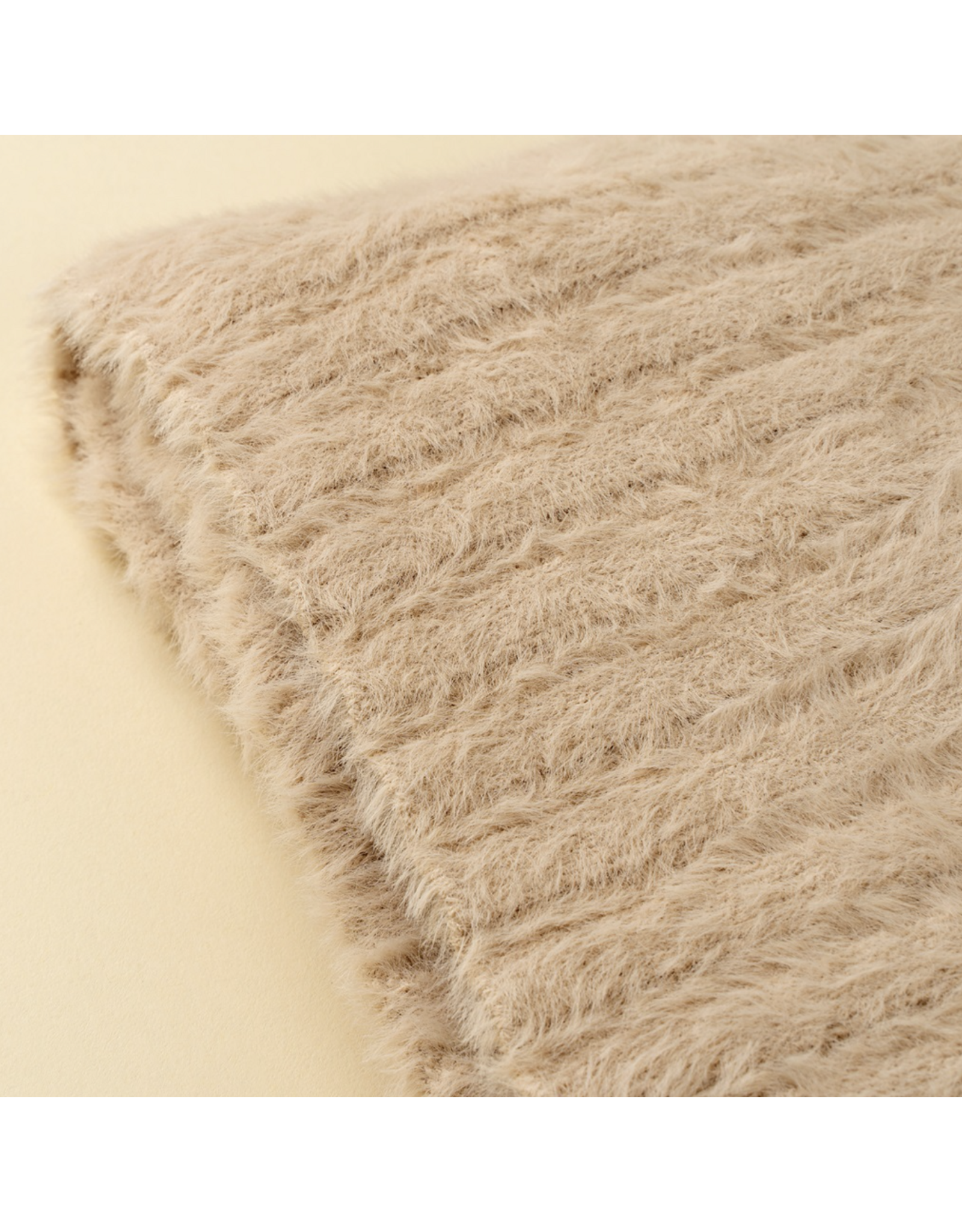 Snug Throw, Oat