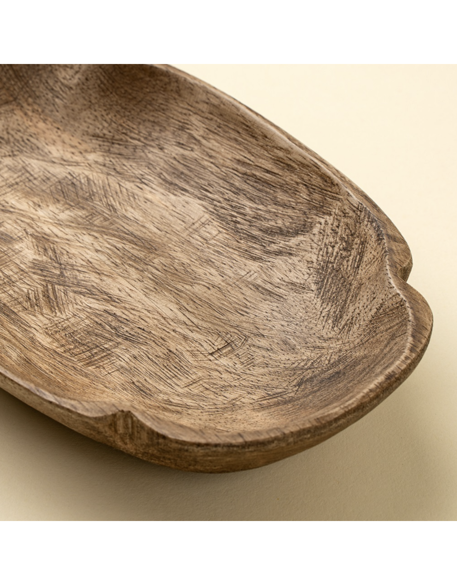 Spade Carved Dish, Oval