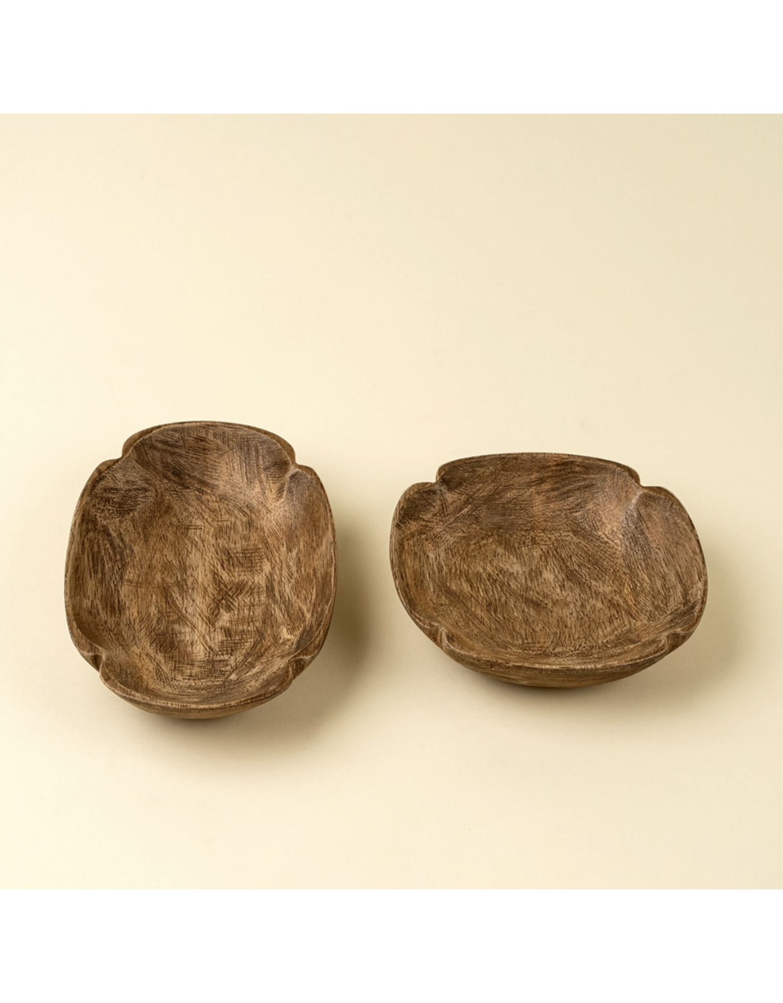 Spade Carved Dish, Oval