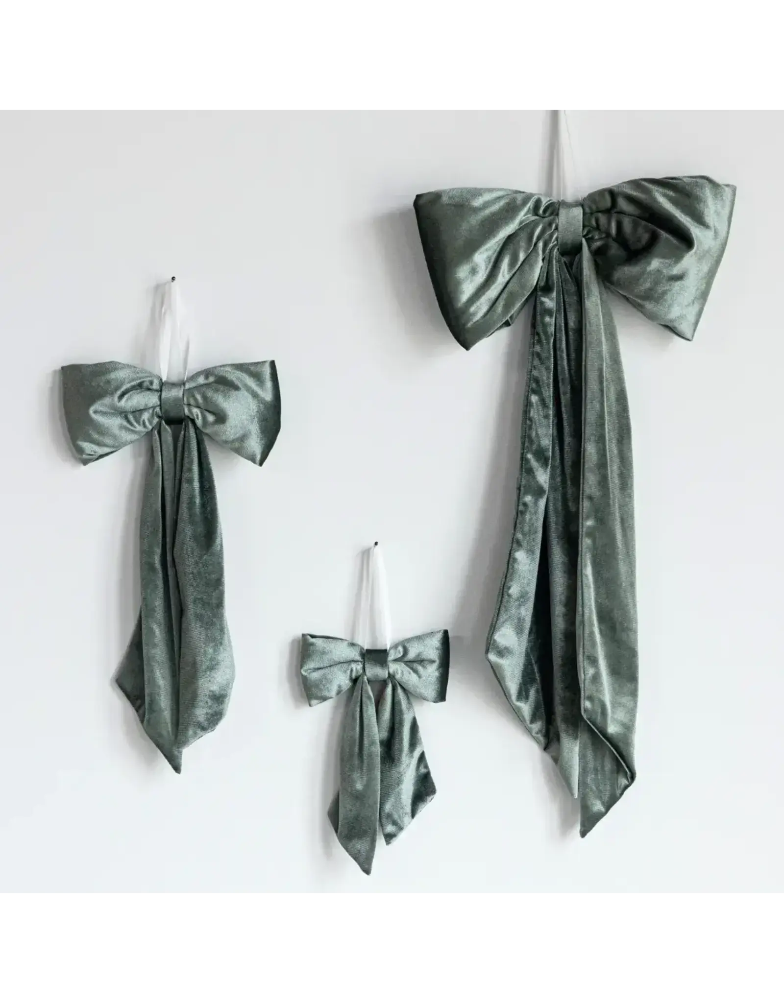Velvet Holiday Bows