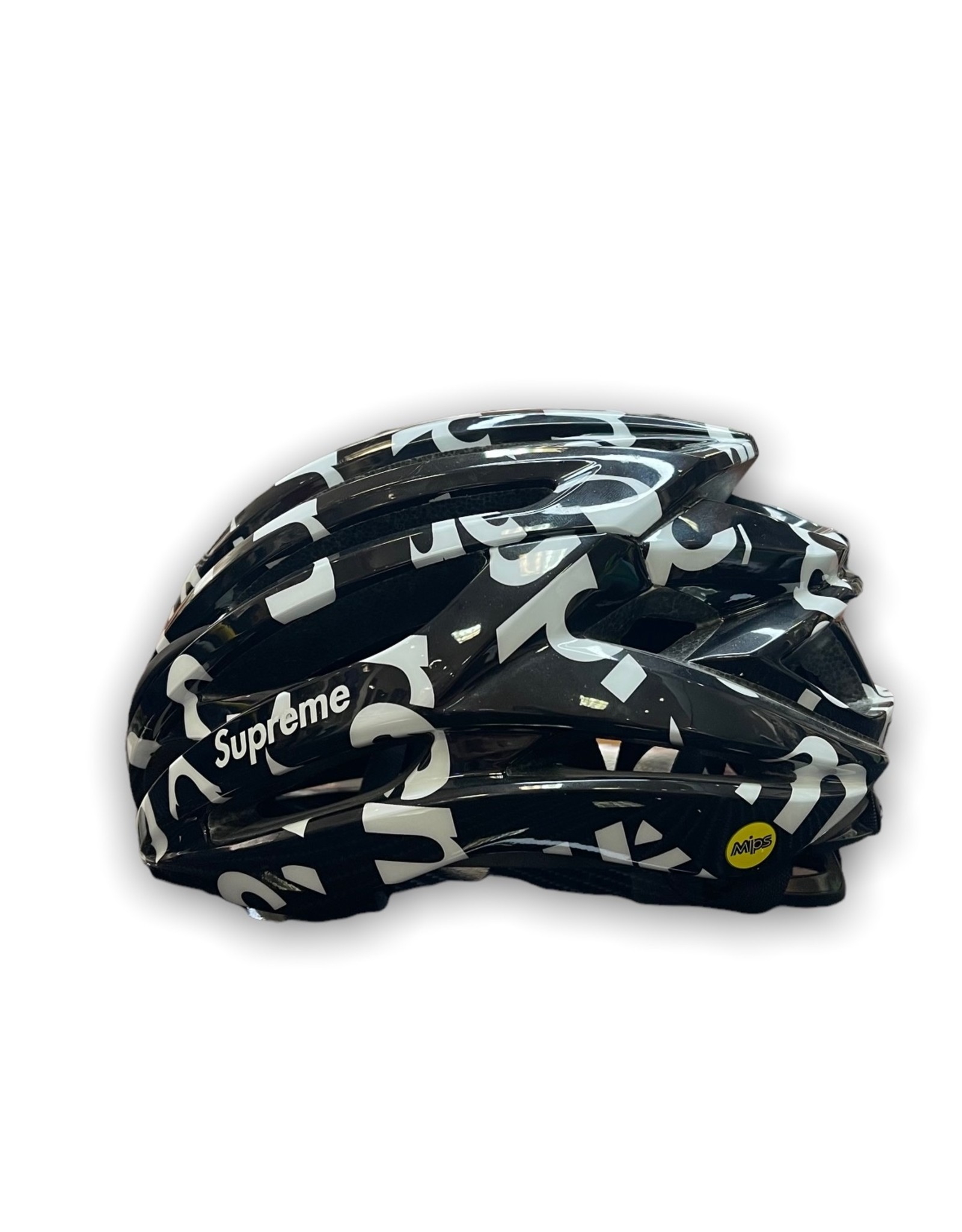Supreme Giro Syntax MIPS Helmet Black - Get In Where You Fit In
