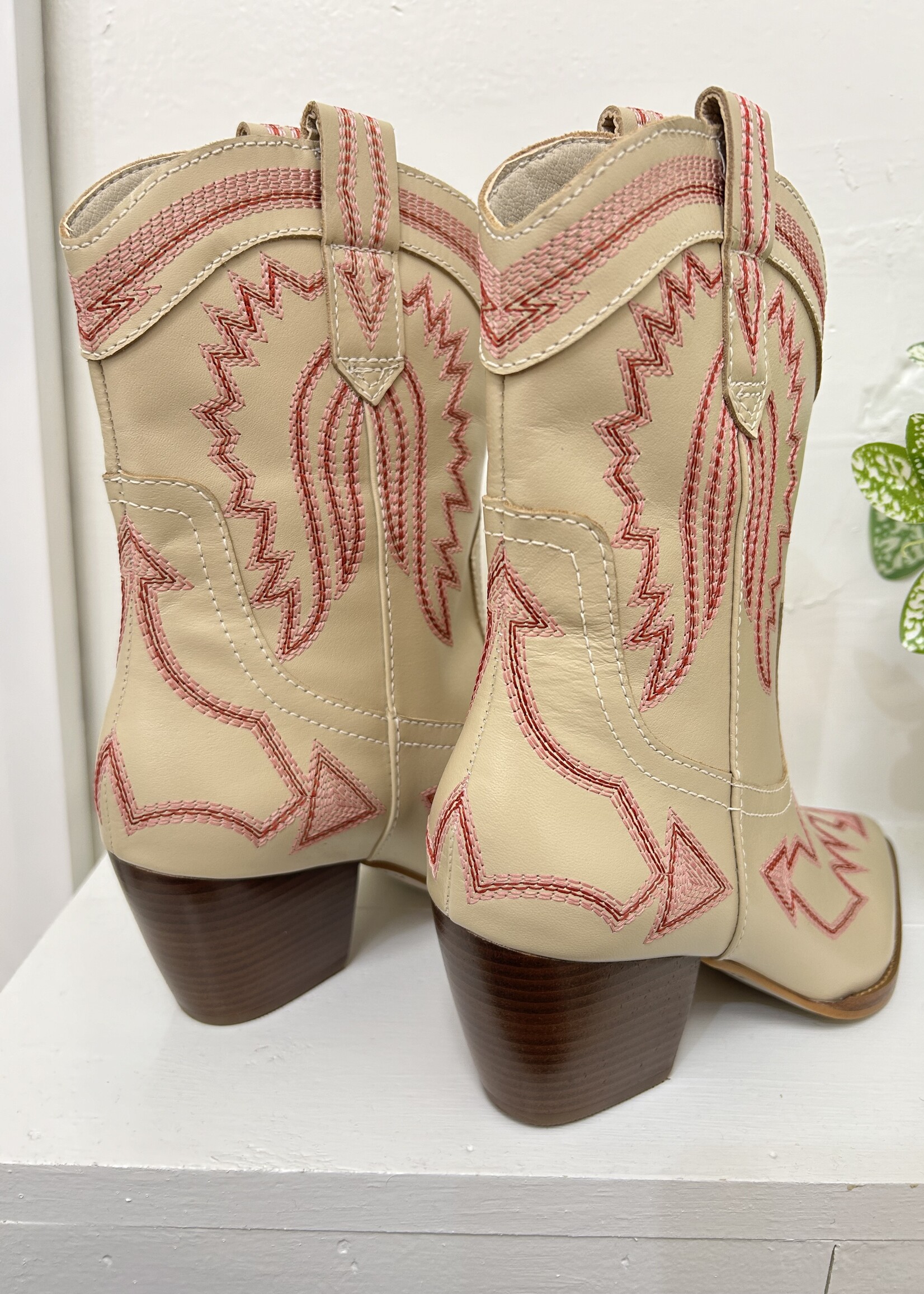 Matisse Matisse Loretta Bootie