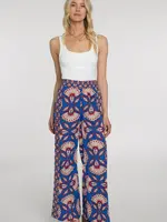 Elizabeth James Elizabeth James Sutton Pant