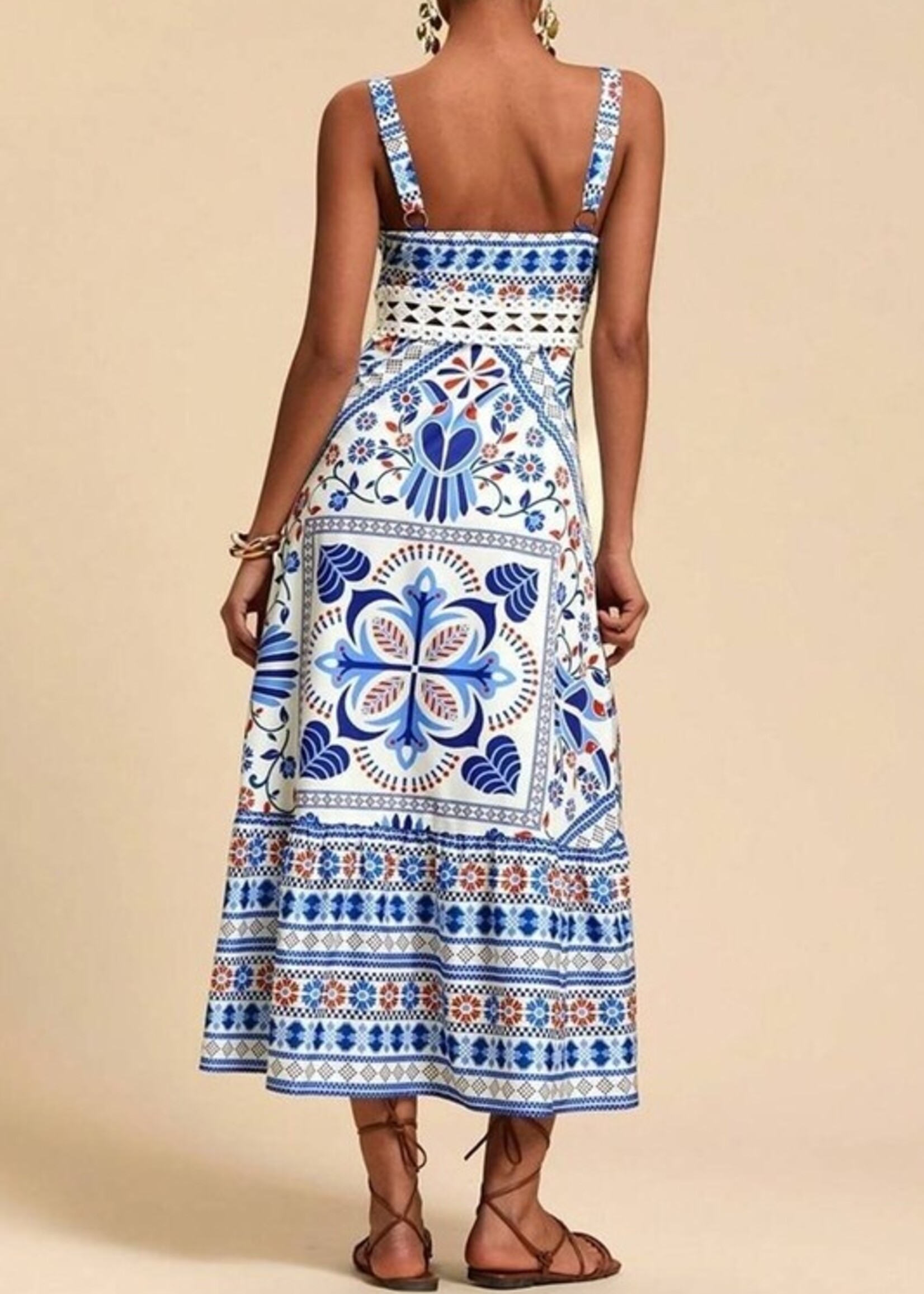SU SU Square Nk Cutout Trim Midi
