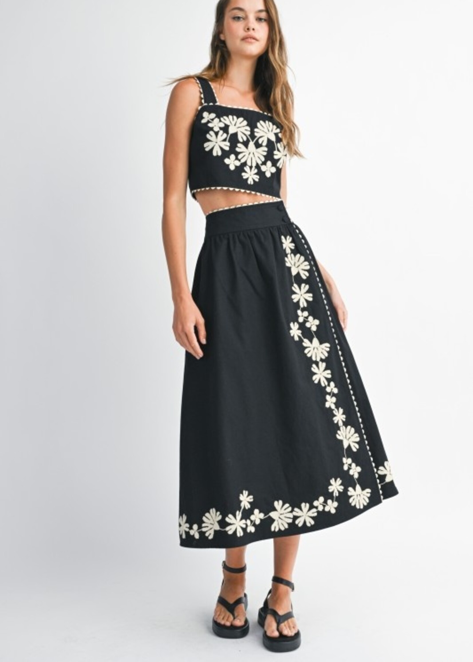 MBL MBL Embroidered Midi Skirt Set