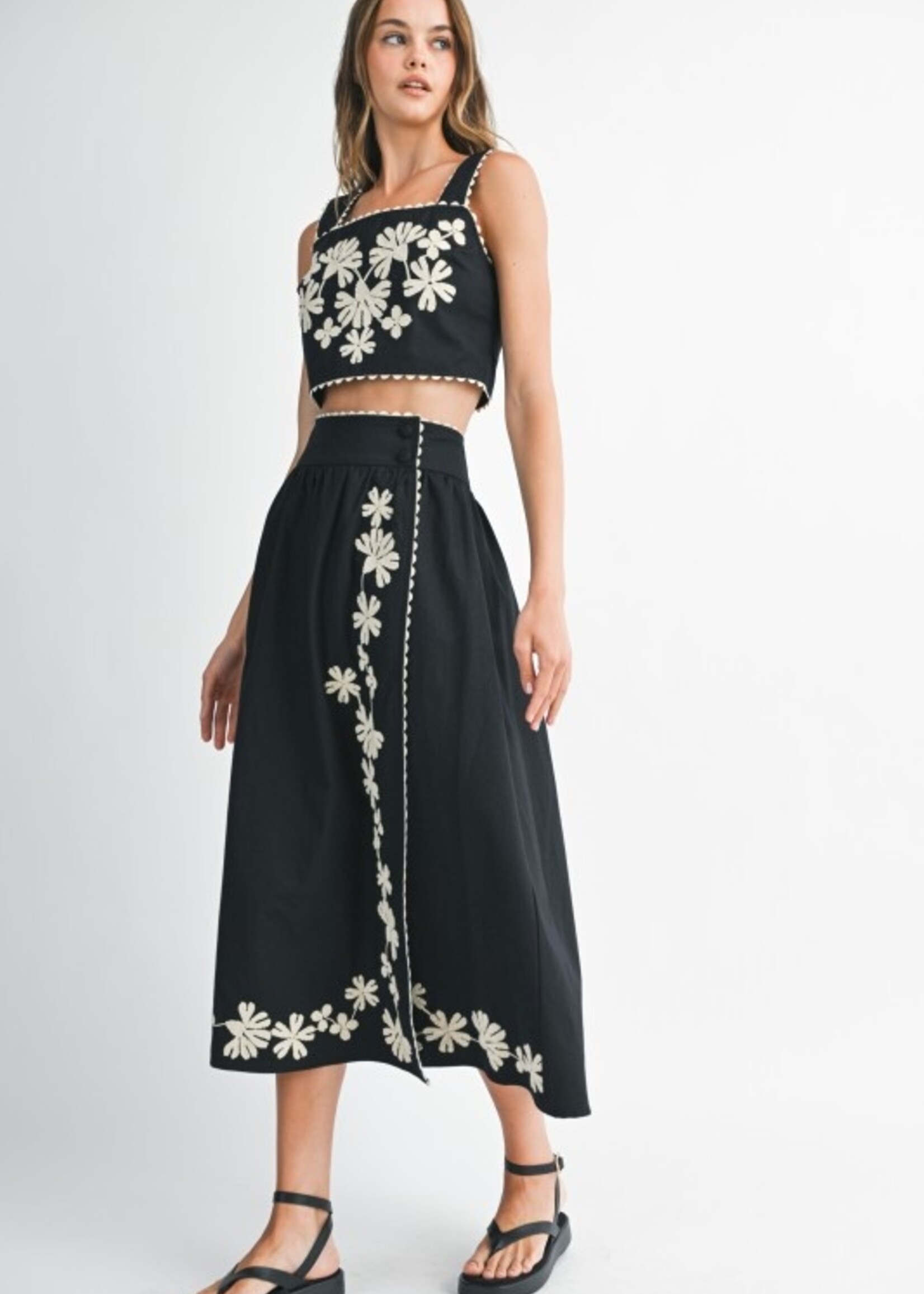 MBL MBL Embroidered Midi Skirt Set