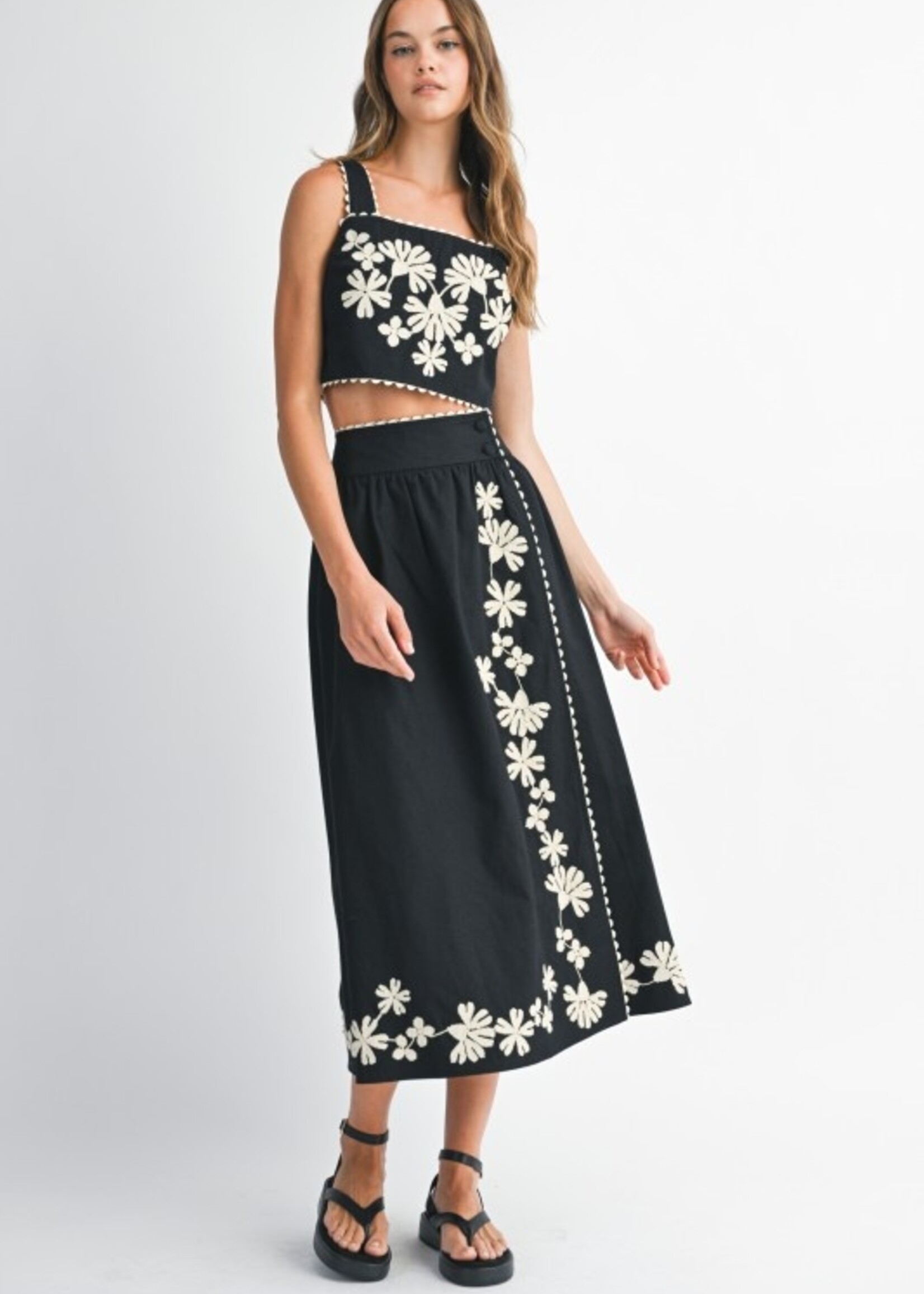 MBL MBL Embroidered Midi Skirt Set