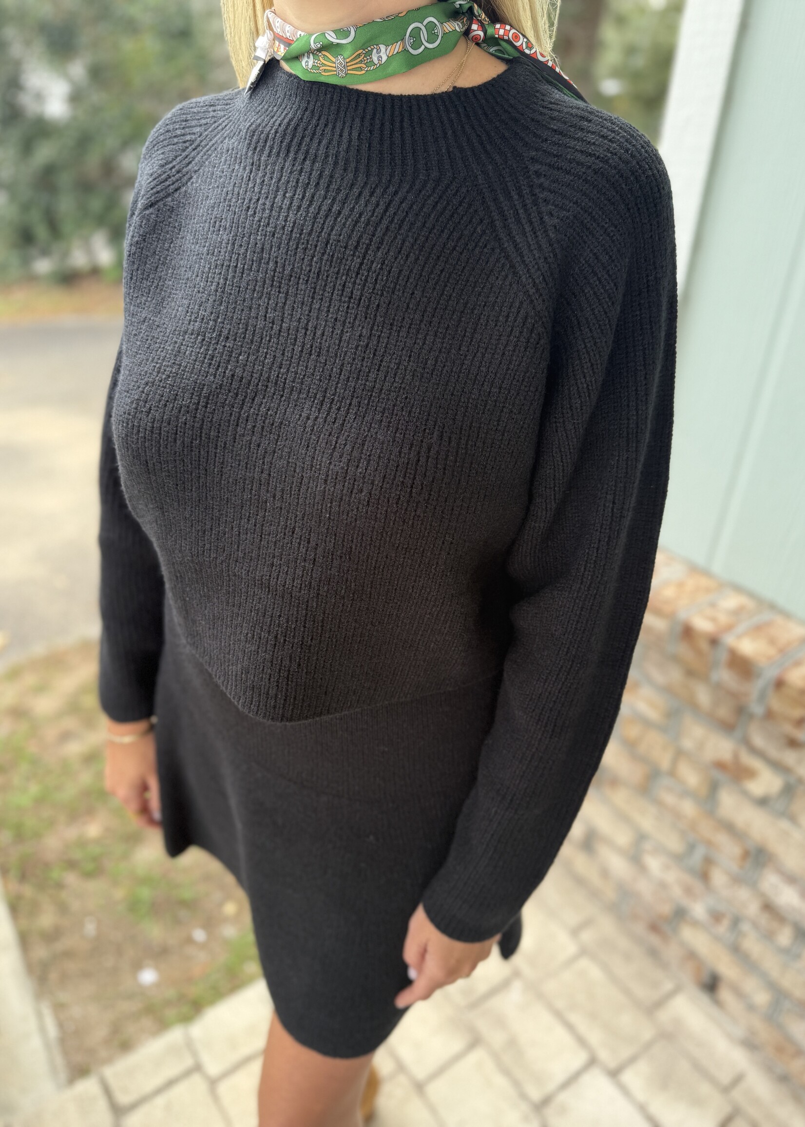 MBL MBL Sweater Skirt Set